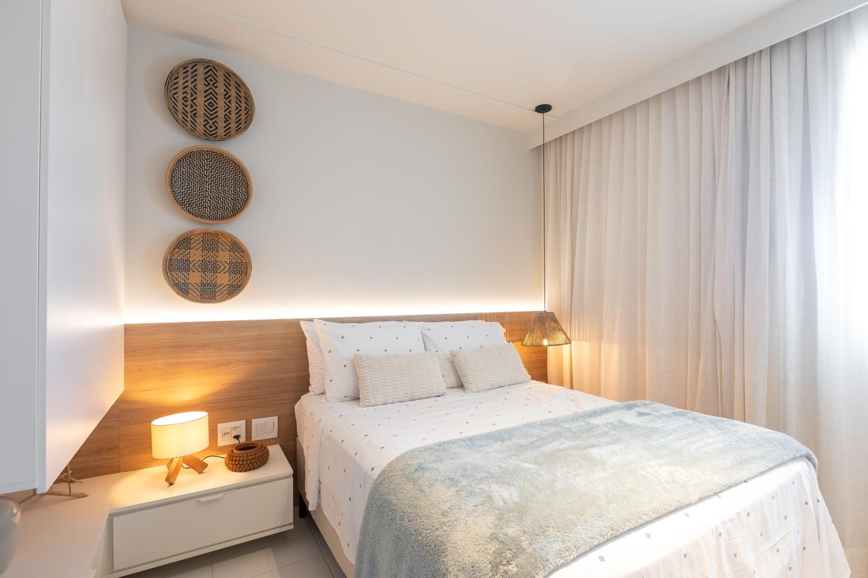 Flat Luxo Oasis do Mana 350m da praia, Polo Aquático-2Qts, 2Gar