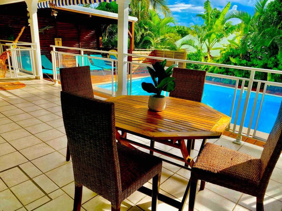 Grande villa 6 chbres piscine, surf plage à 200m