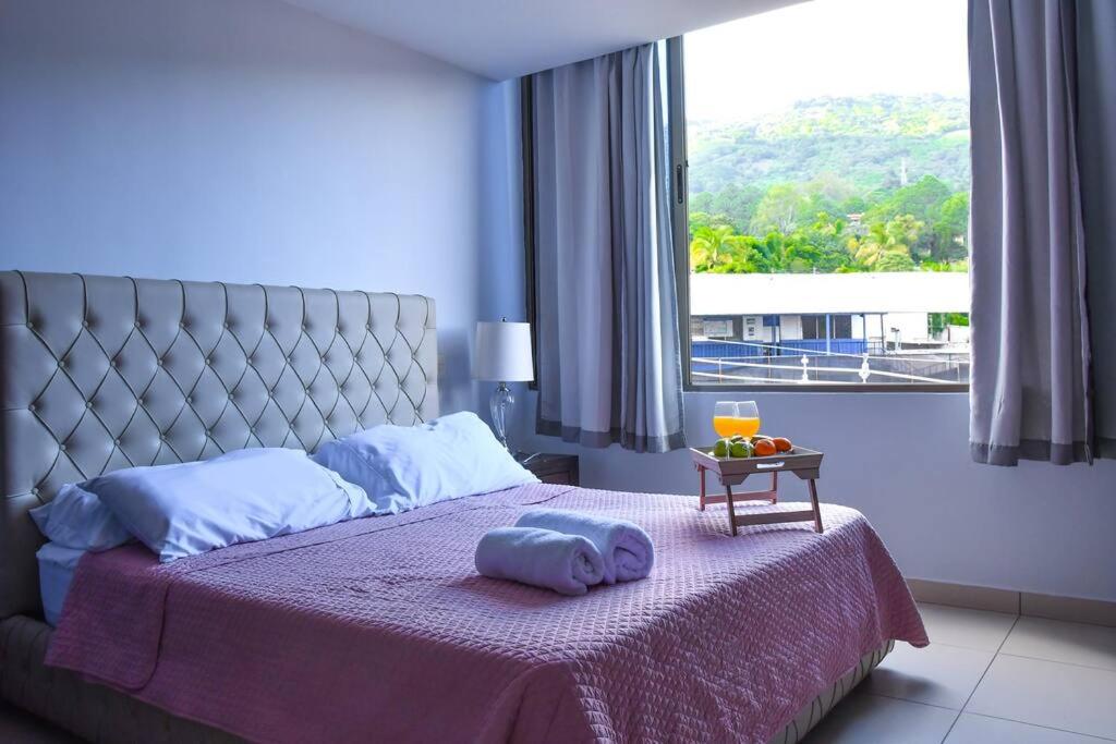 Los Cielos302: Spacious Condo with scenic views. view 3