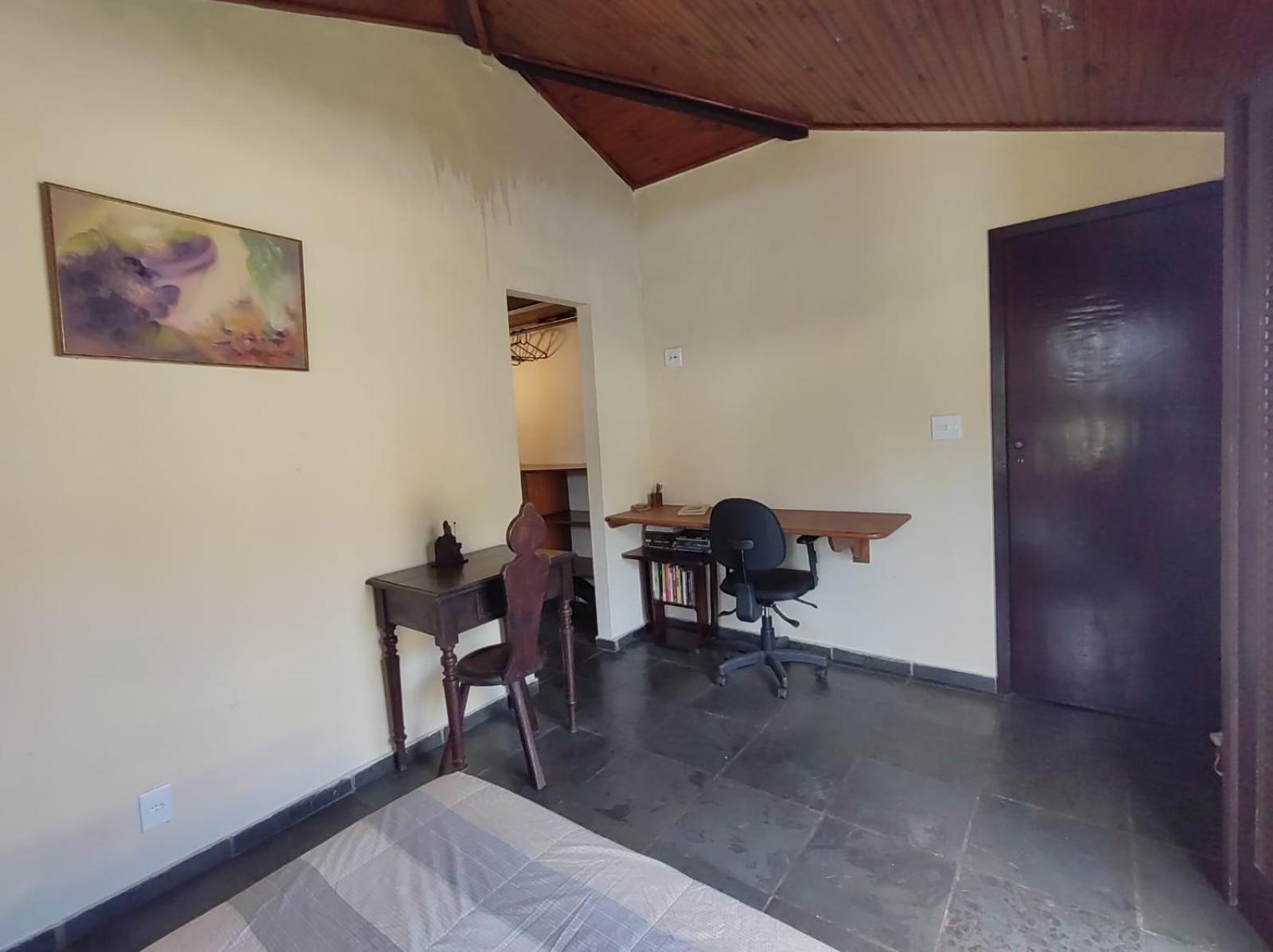 Casa Peró Cabo Frio 2 suítes em Condomínio
