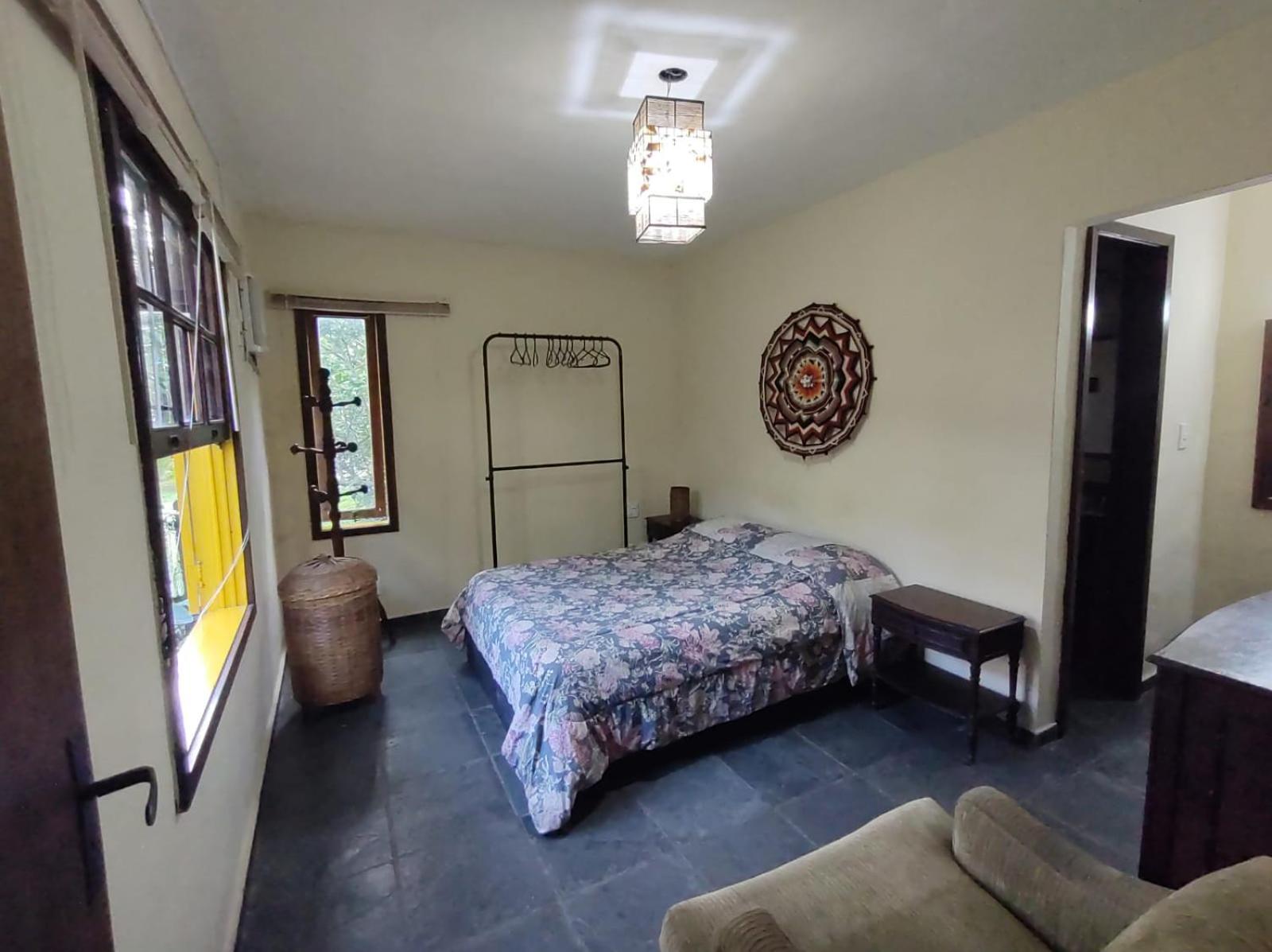 Casa Peró Cabo Frio 2 suítes em Condomínio