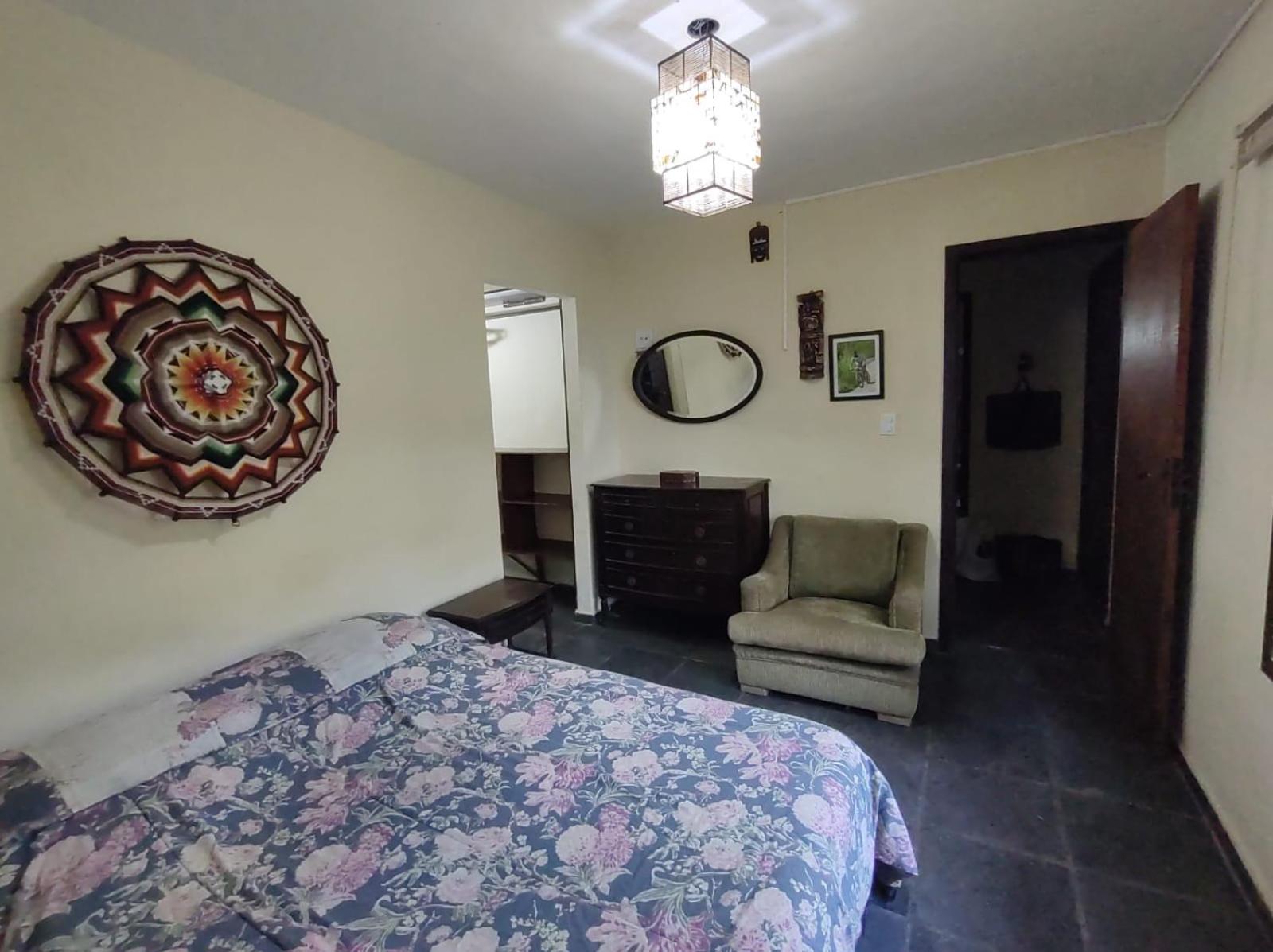 Casa Peró Cabo Frio 2 suítes em Condomínio
