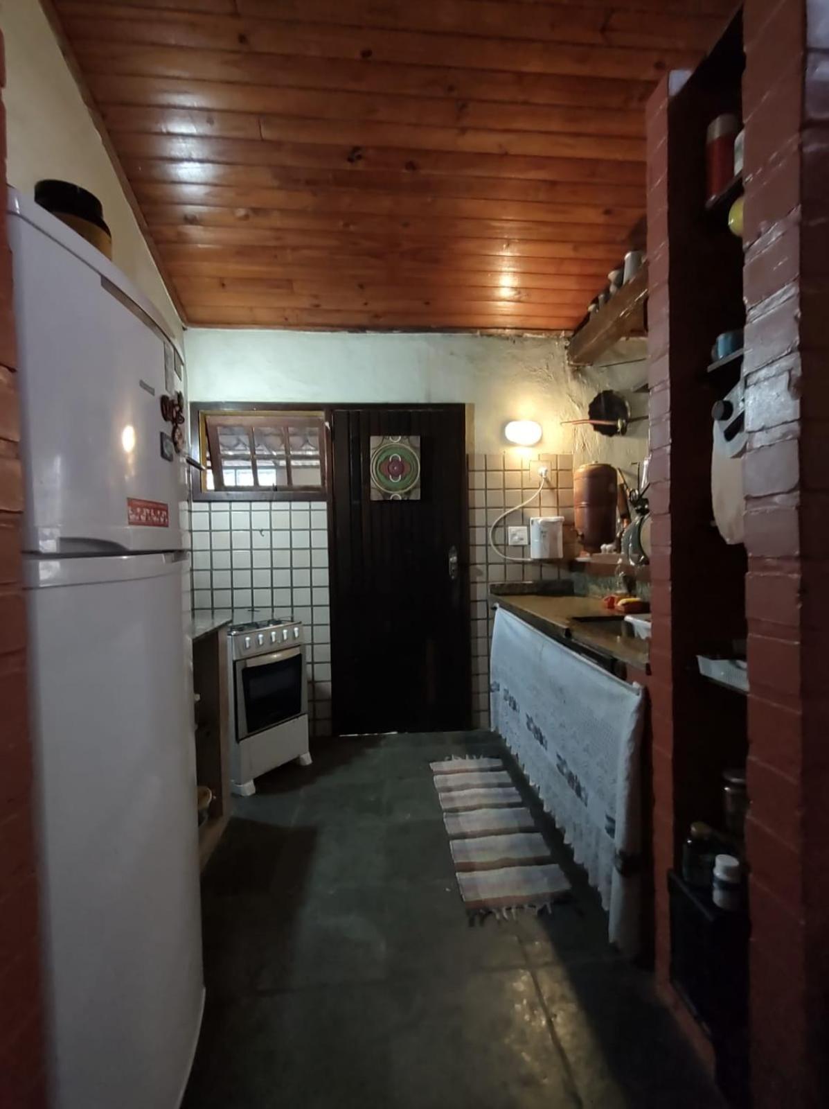 Casa Peró Cabo Frio 2 suítes em Condomínio