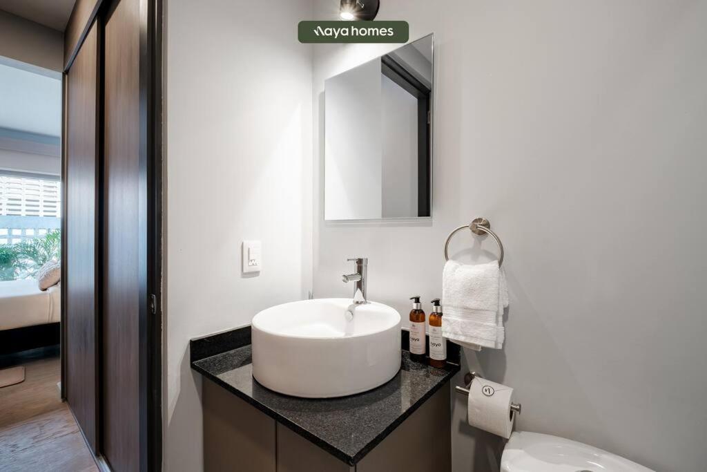 Amazing 2BR Apt in Roma Norte - Yoga Room photo 3