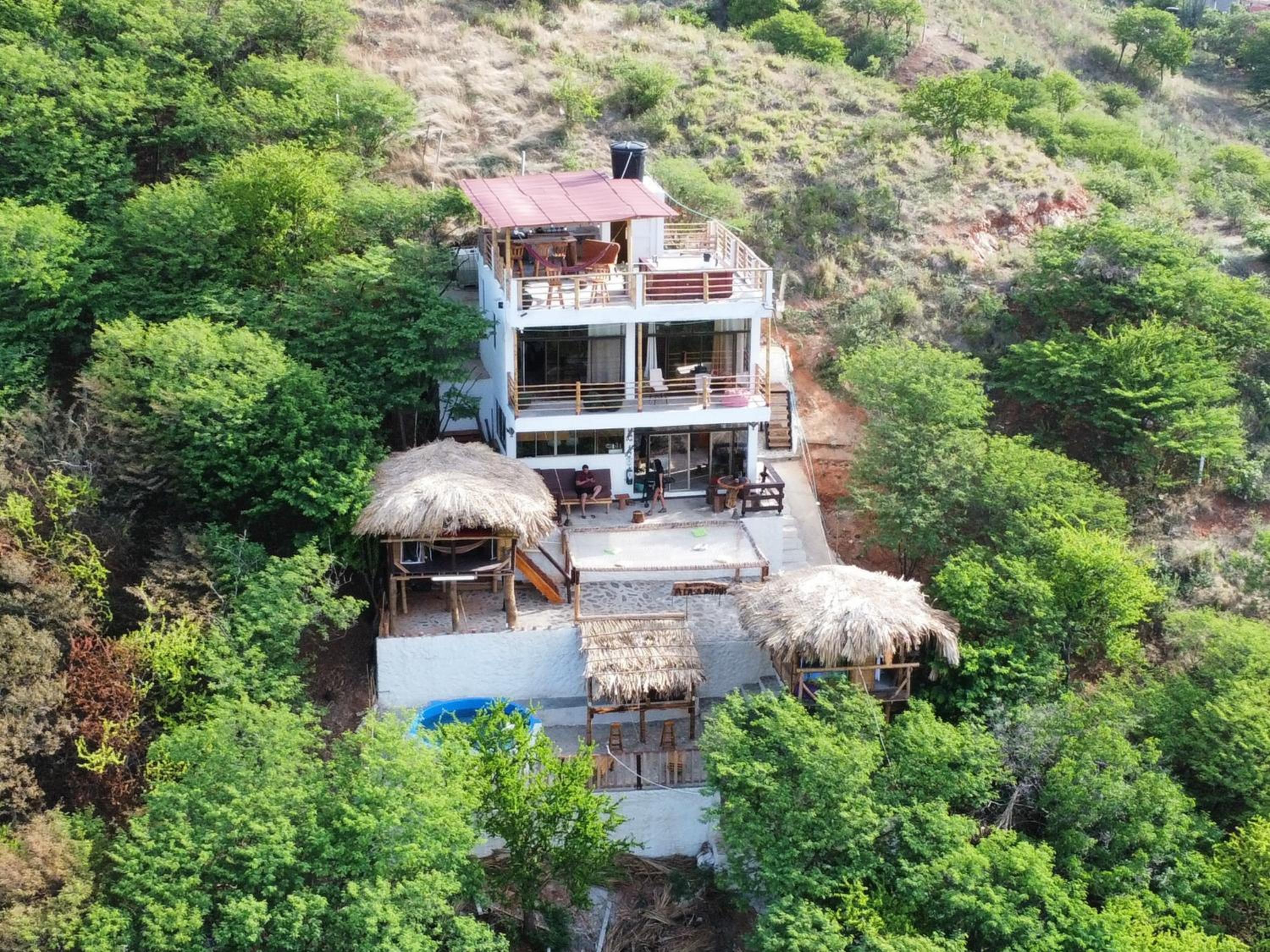 Casa Danisa Taganga con vista al mar, piscina, jacuzzi