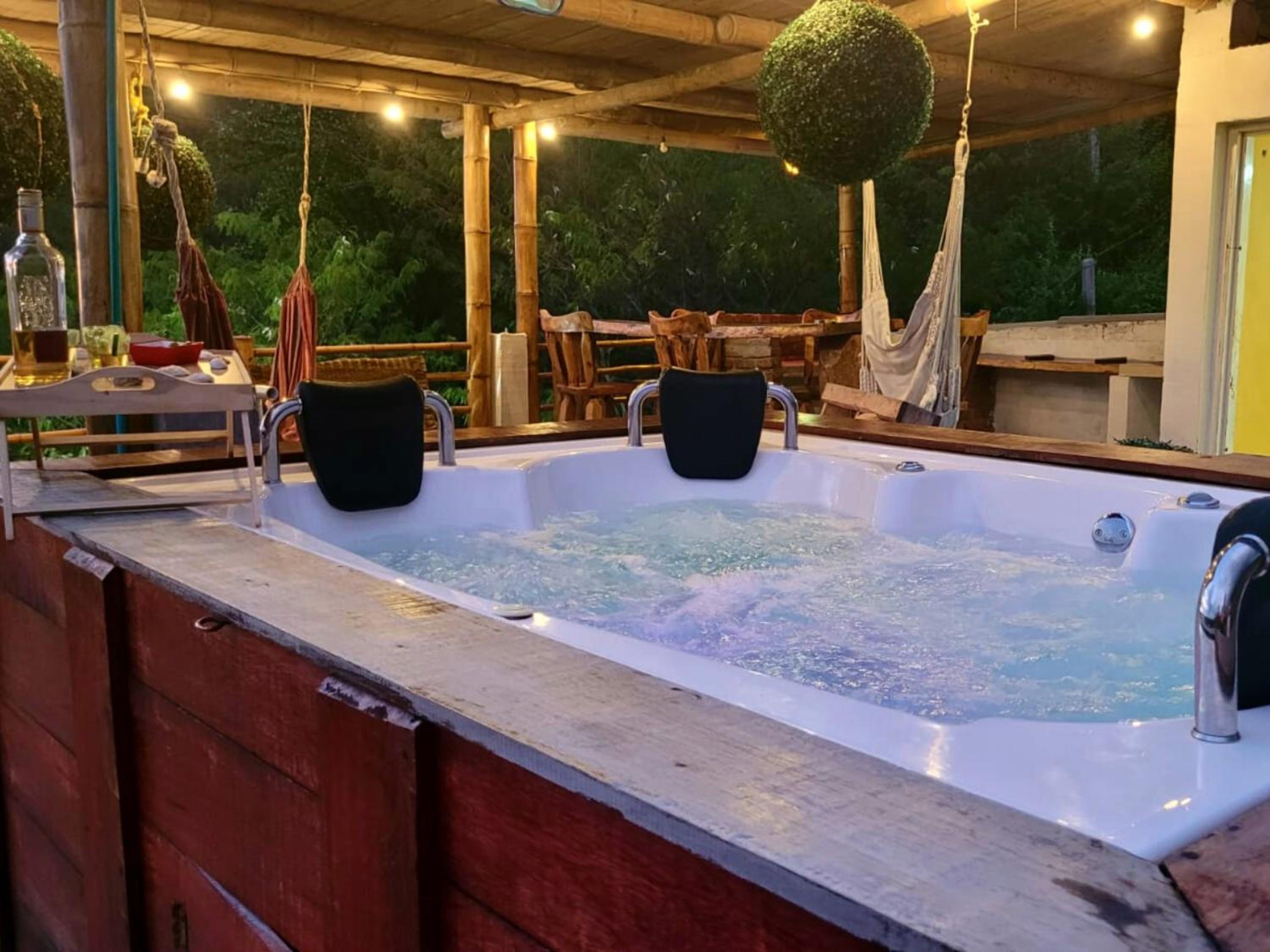 Casa Danisa Taganga con vista al mar, piscina, jacuzzi