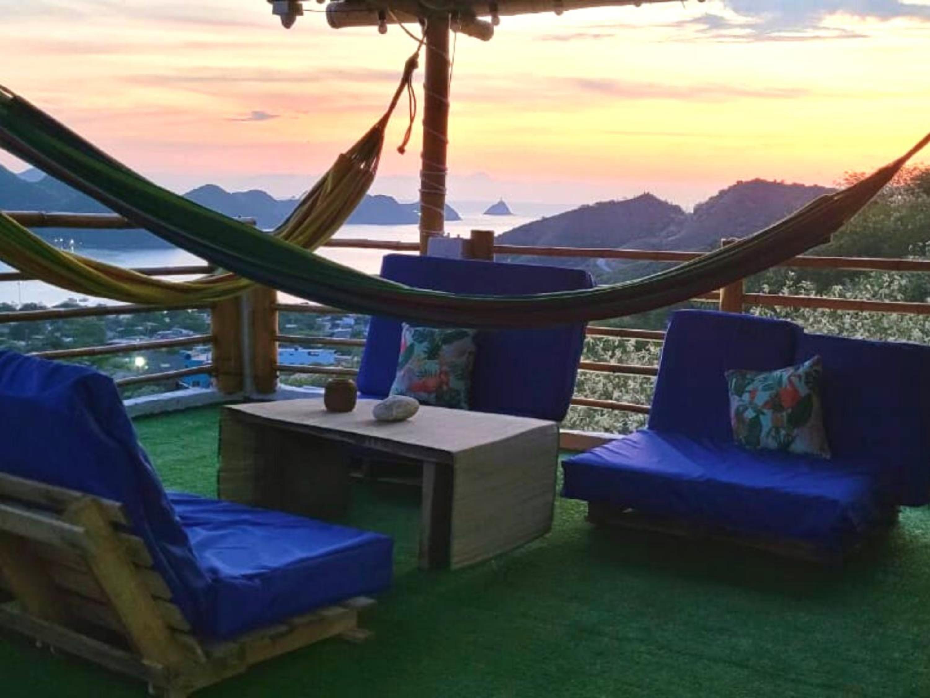 Casa Danisa Taganga con vista al mar, piscina, jacuzzi