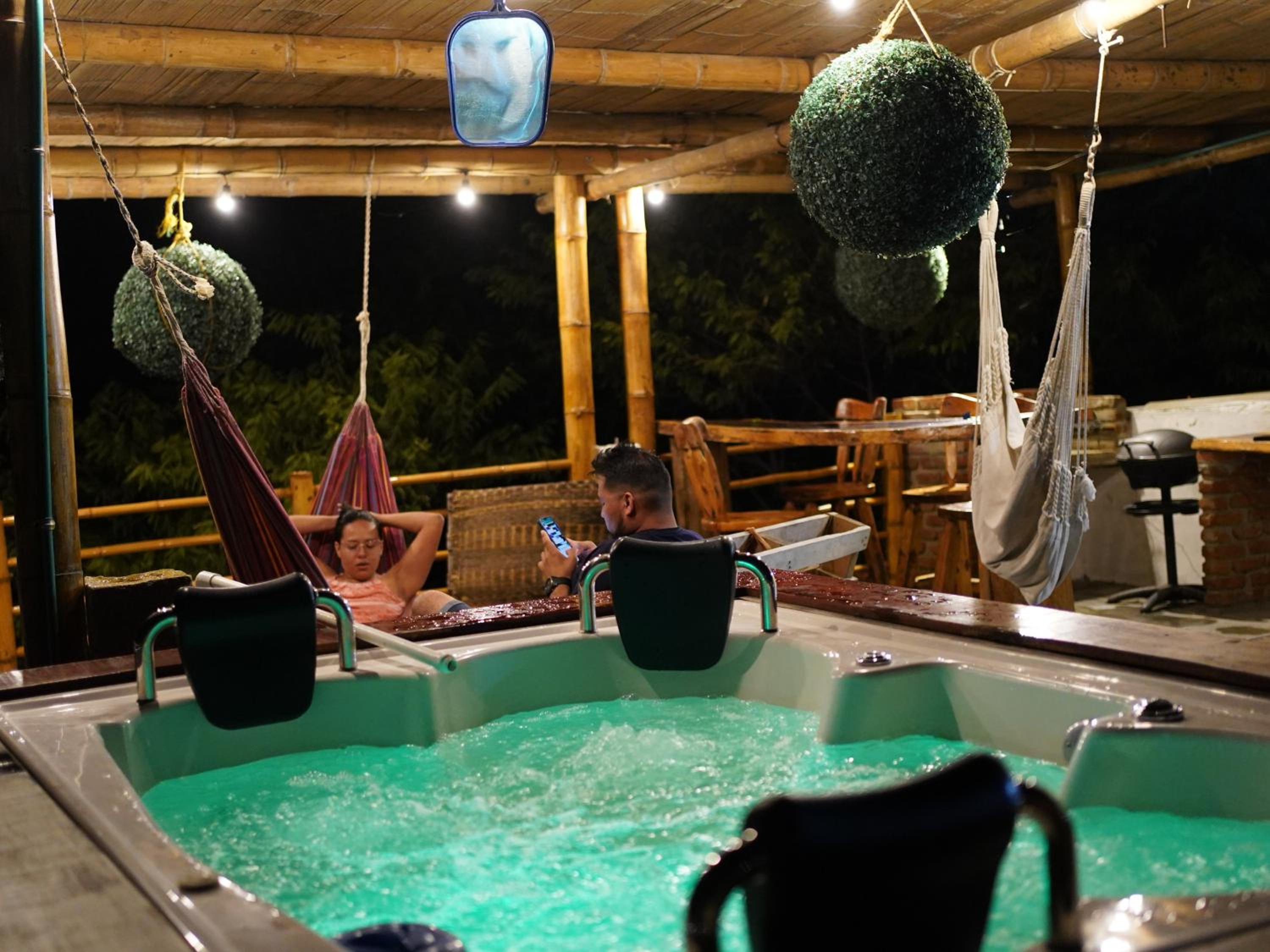 Casa Danisa Taganga con vista al mar, piscina, jacuzzi