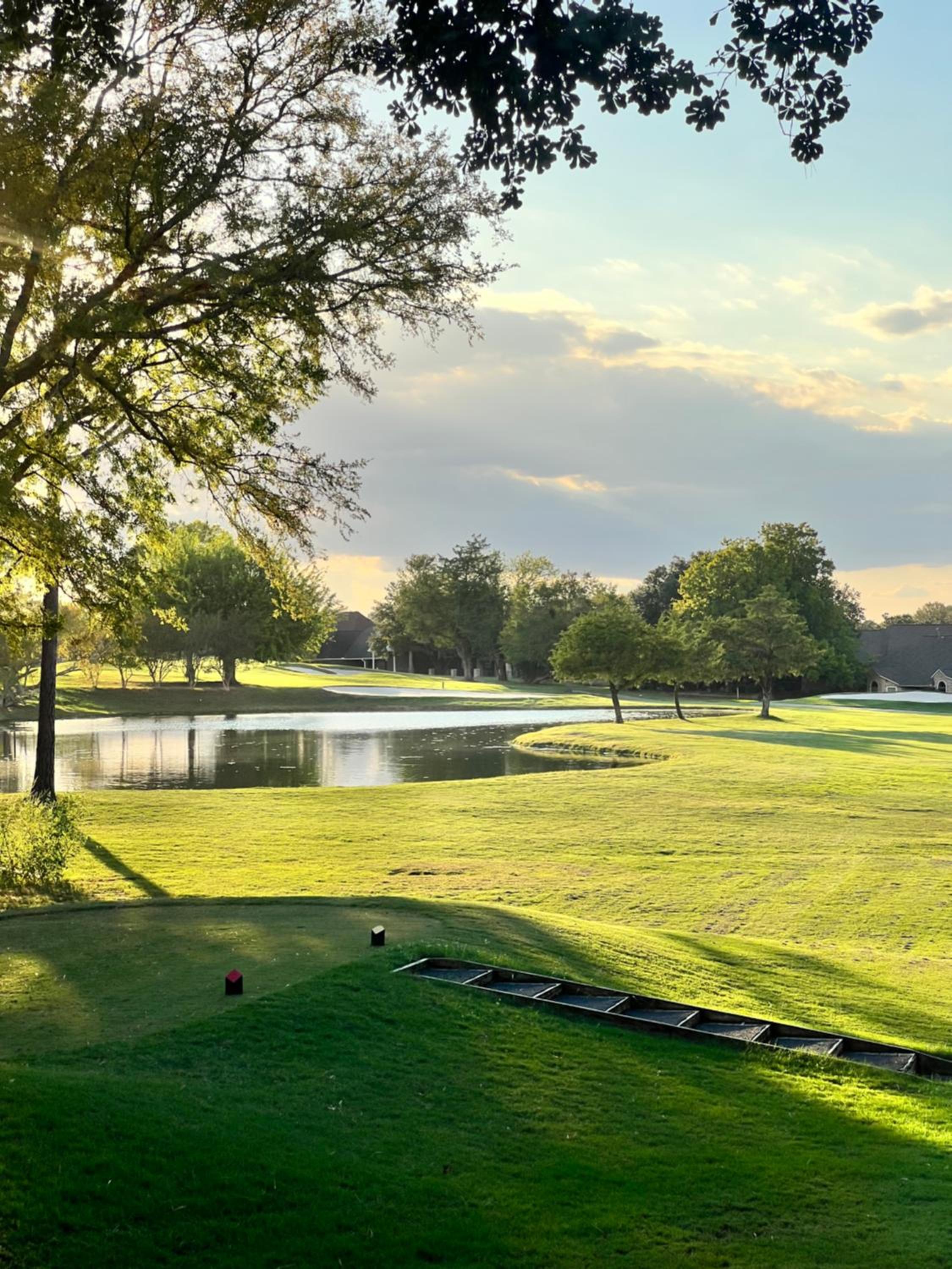 Conroe Lakefront Cottage