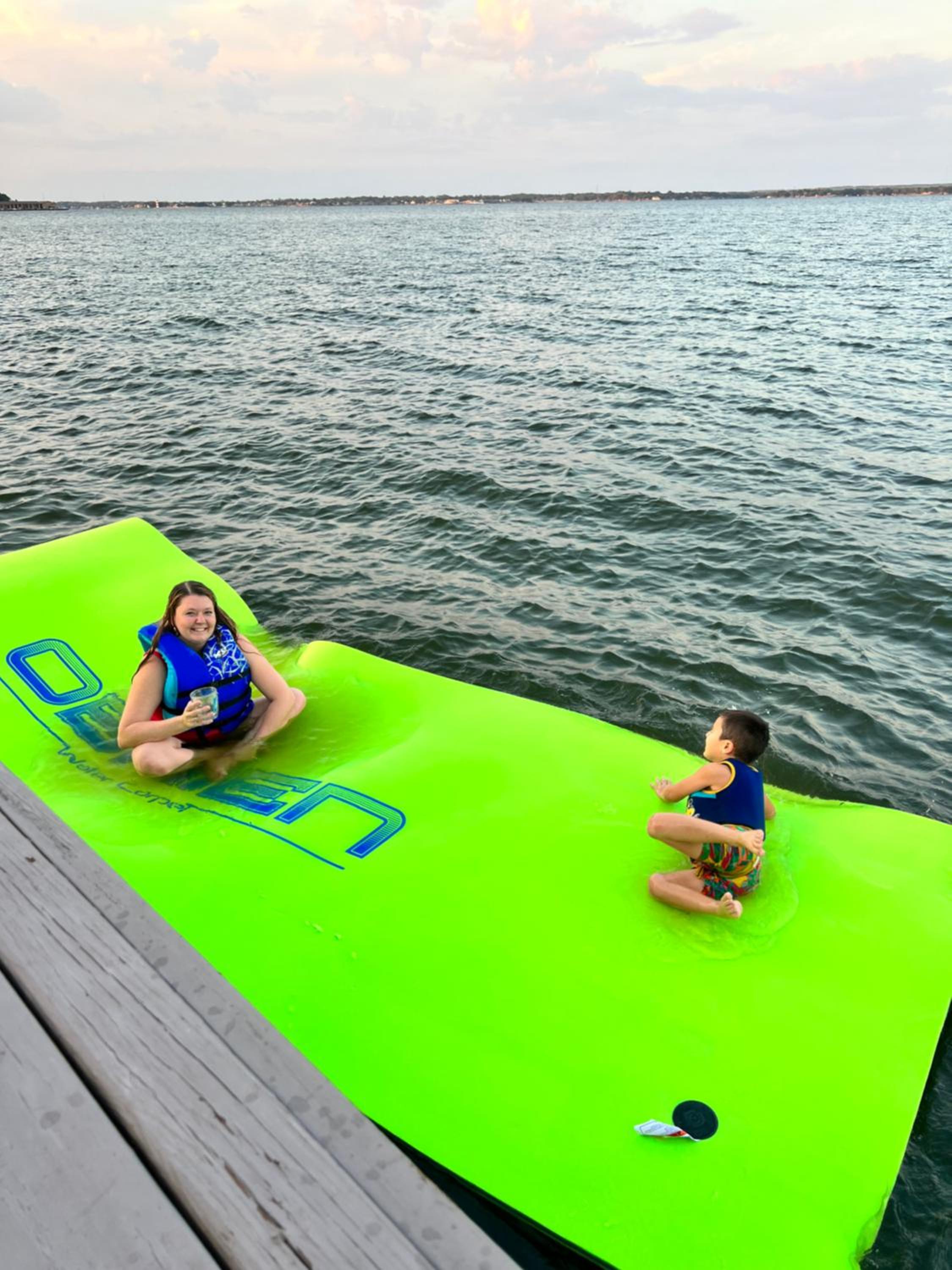 Conroe Lakefront Cottage