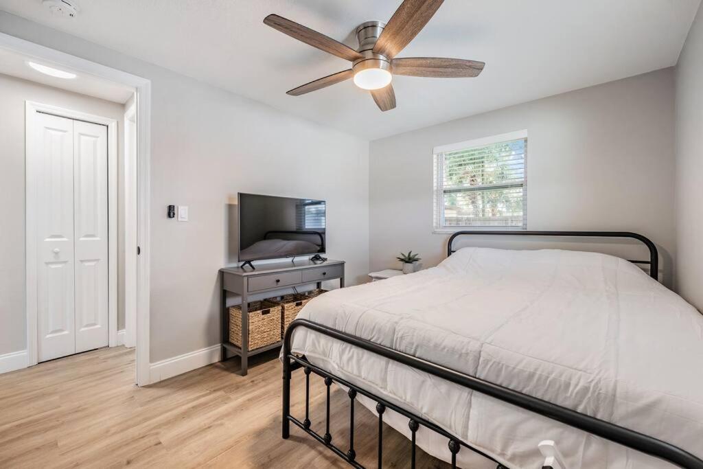 Cozy Home Just A Short Drive to Beautiful Beaches view 3