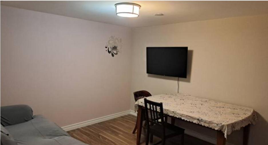 Private room with TVnetflix and free parking