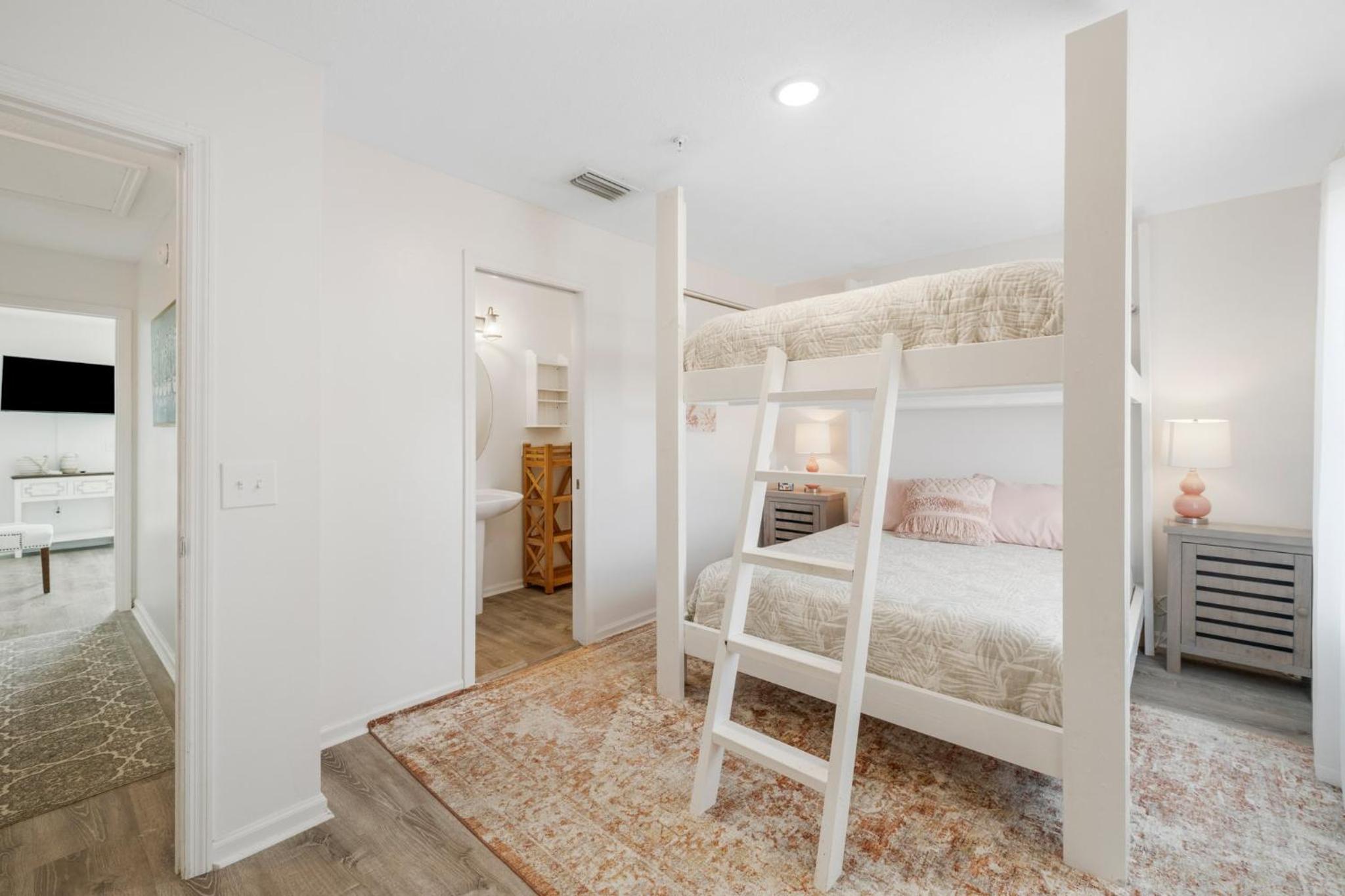 Sand Buckets Unit D, Ocean View Beach Townhouse view 5