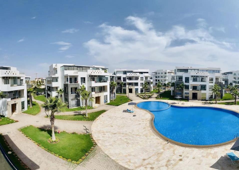 Appartement de luxe ,piscine,parking,Terrasse view 5