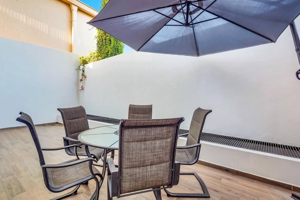 A FEW BREEZY STEPS TO THE BEACH ~LUXURIOUS STAY~ view 2