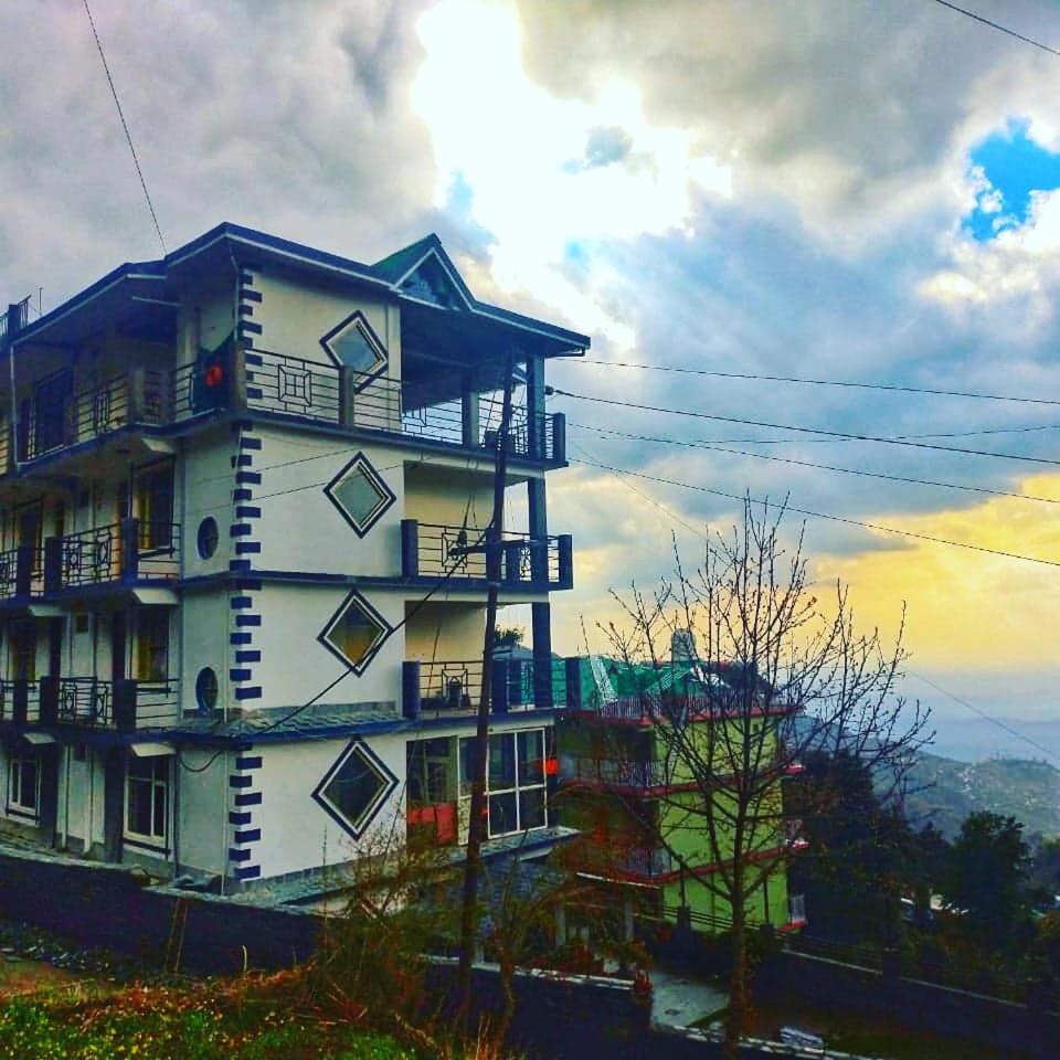 Oasis Guest House Bhagsu D'shala
