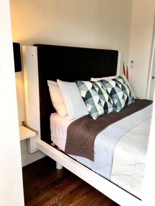 Mountain Views + EV charger. Sleeps 8 Great Price! view 2