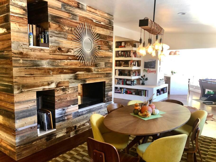 Mountain Views + EV charger. Sleeps 8 Great Price! view 4