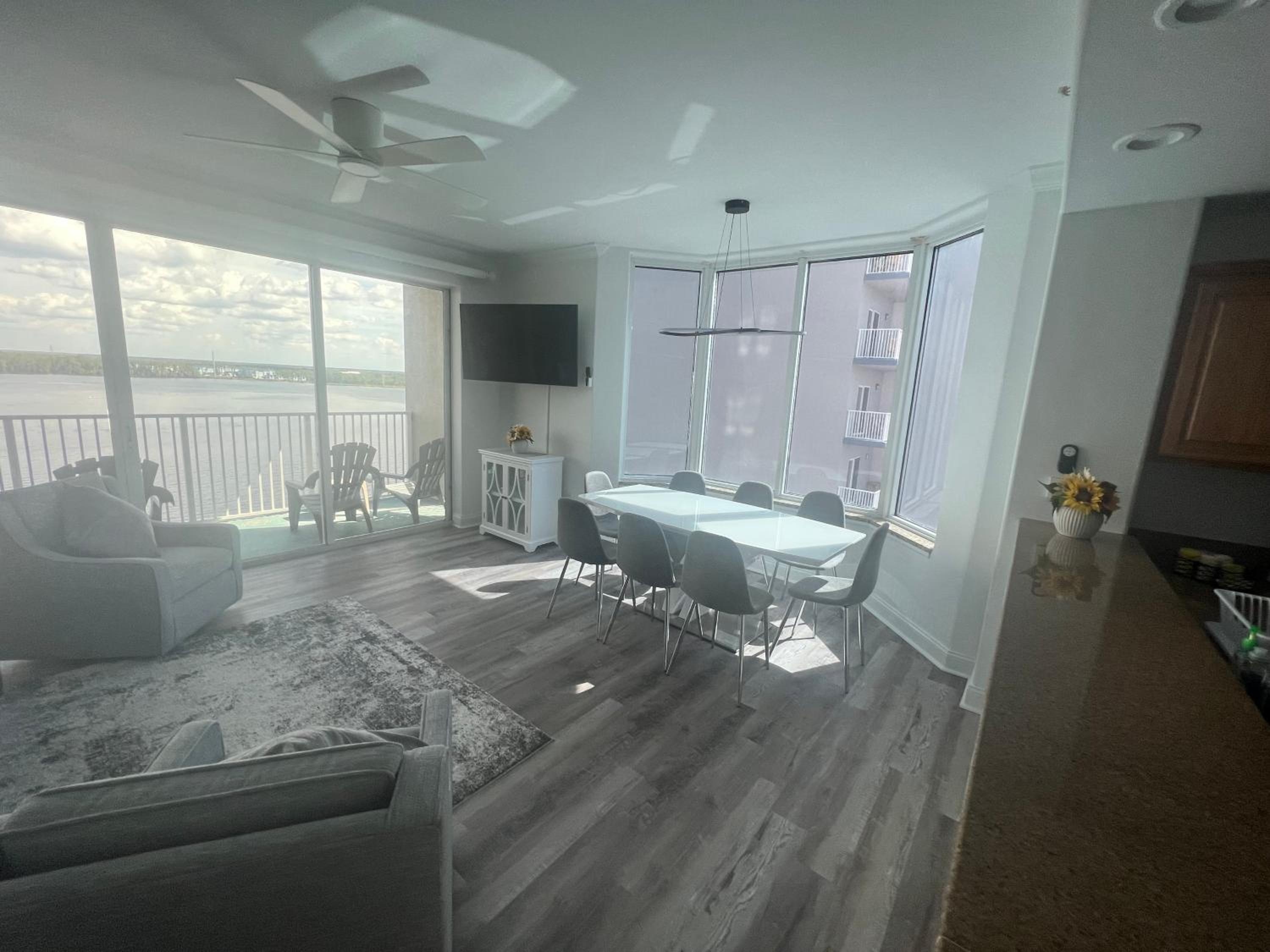 Big Pool, stunning Lakeview, Sunrise, Disney # 710