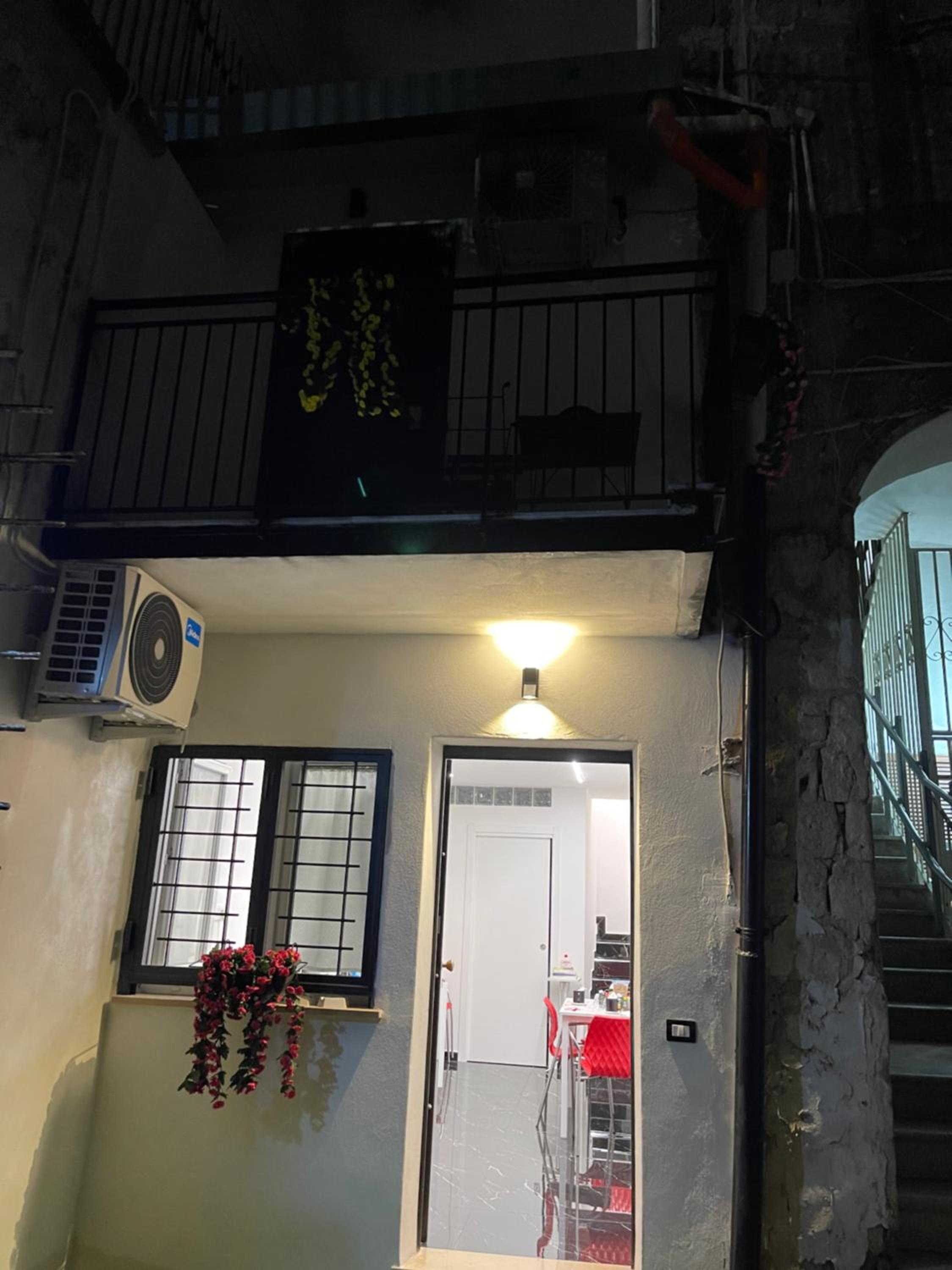 Lux House Naples Airport