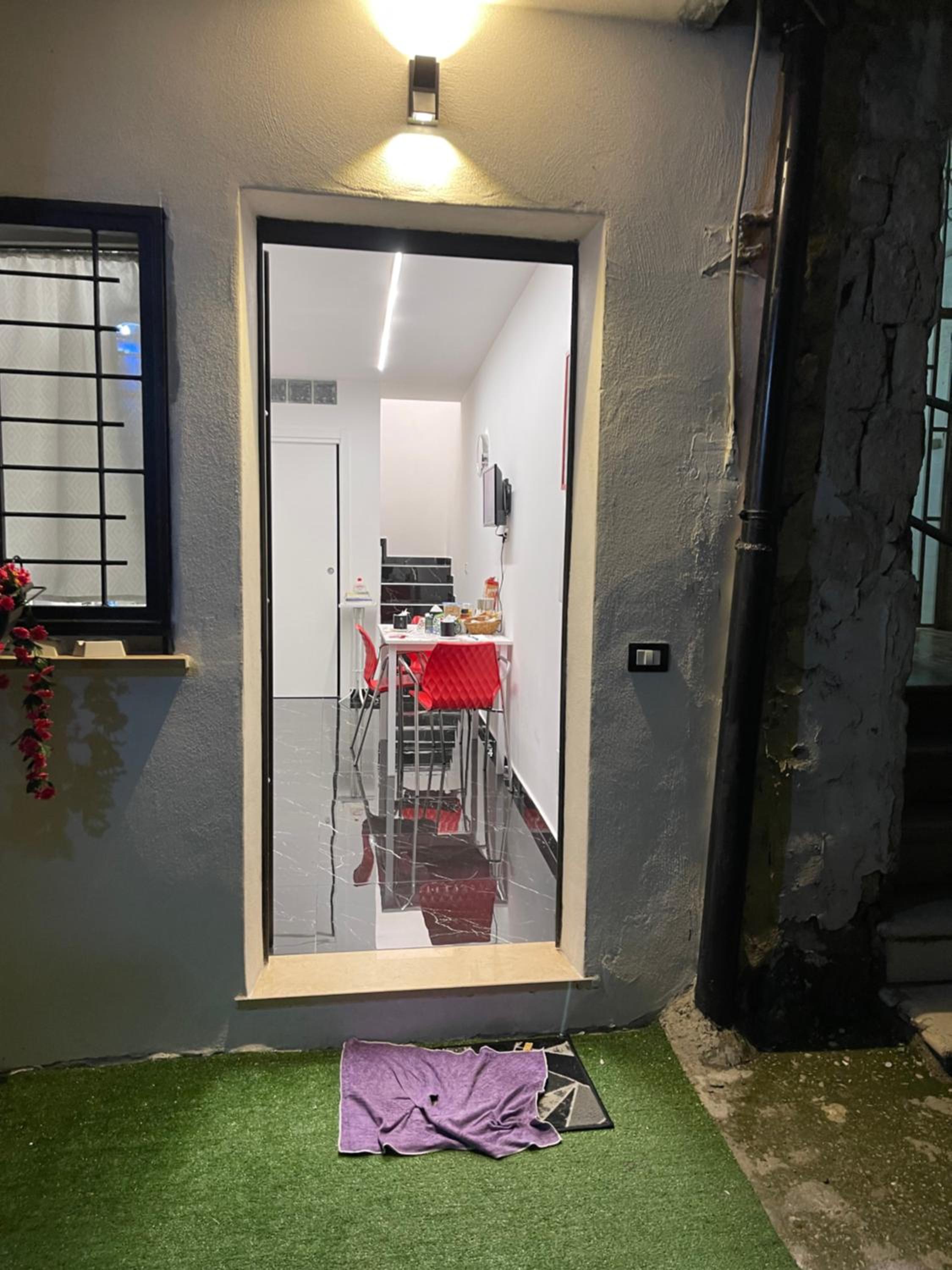 Lux House Naples Airport