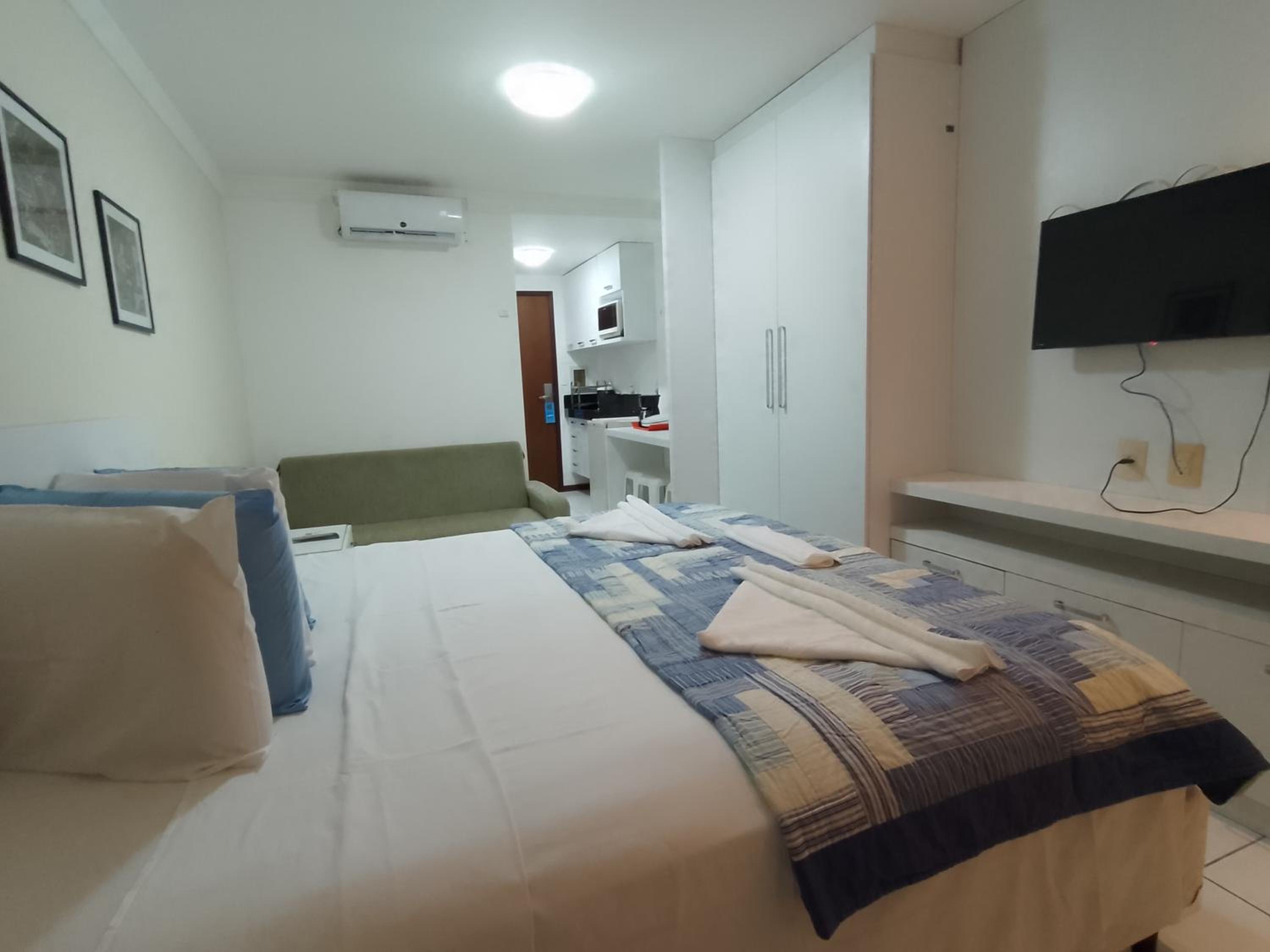 PONTA NEGRA FLAT APART