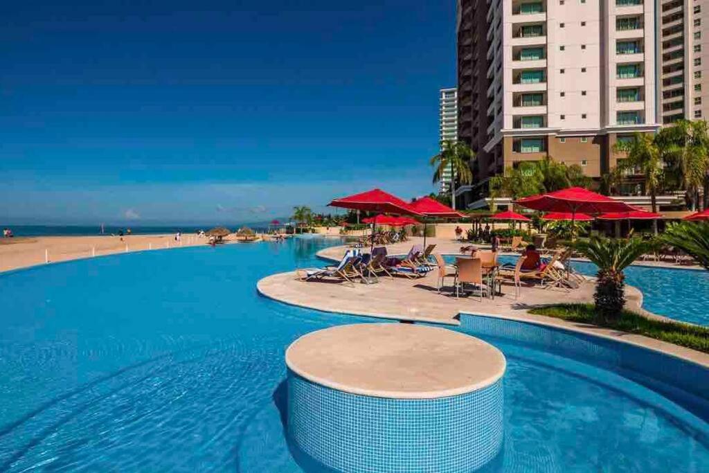 BEACH FRONT~ JACUZZI ~ SPECTACULAR OCEAN VIEWS view 3