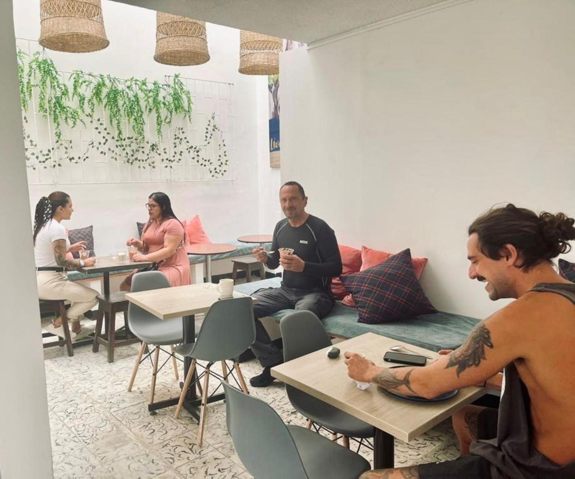 DeRequka Hostel