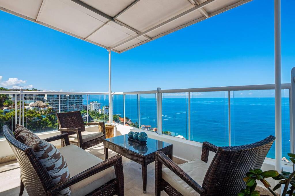 Stunning Views~2 Min-Romantic Zone~Free Transport~ view 4