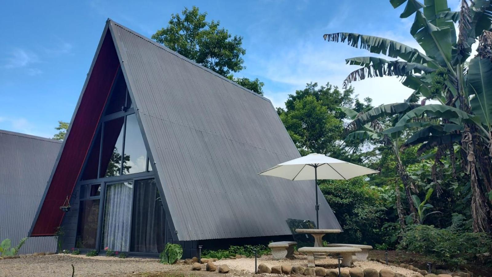 Yarumo Lodge, Río Celeste Black Chalets