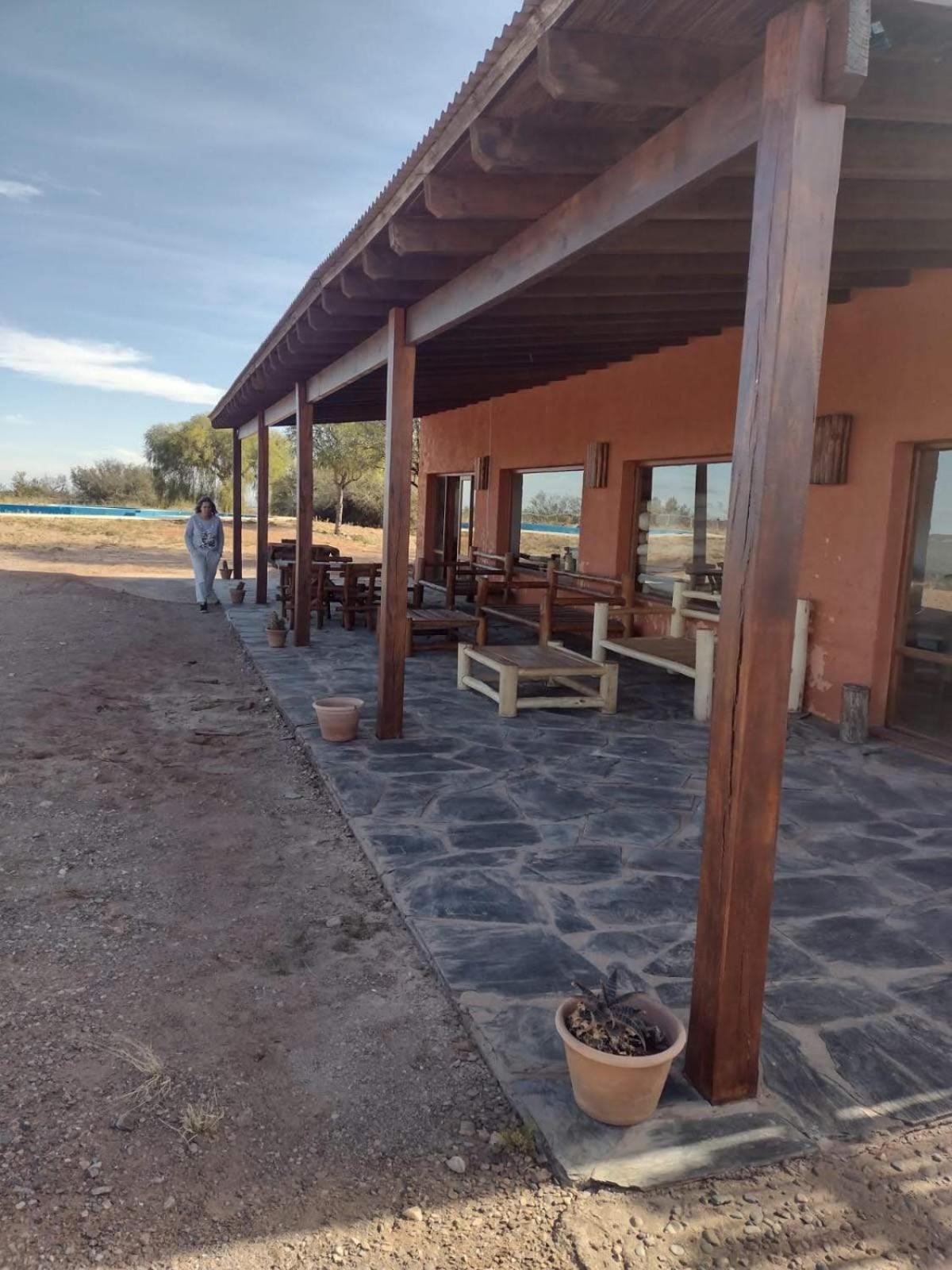 laaguada_restodecampo & cabañas