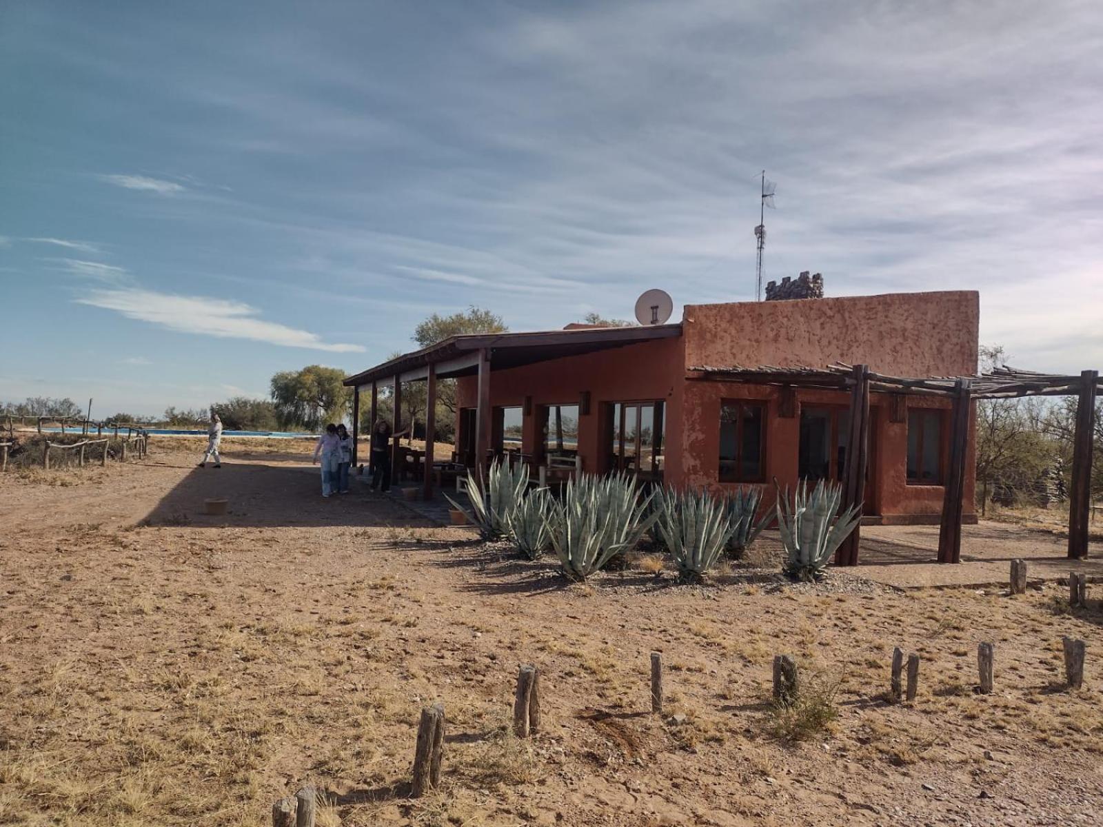 laaguada_restodecampo & cabañas