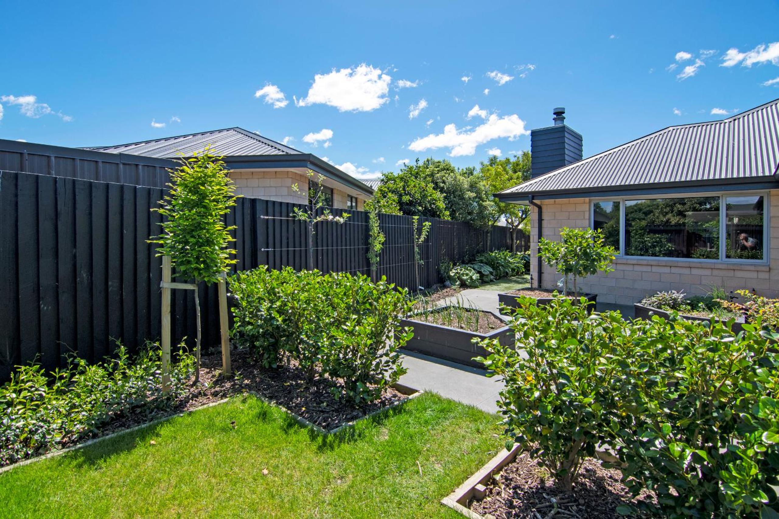 Banksia Retreat - Blenheim Holiday Home