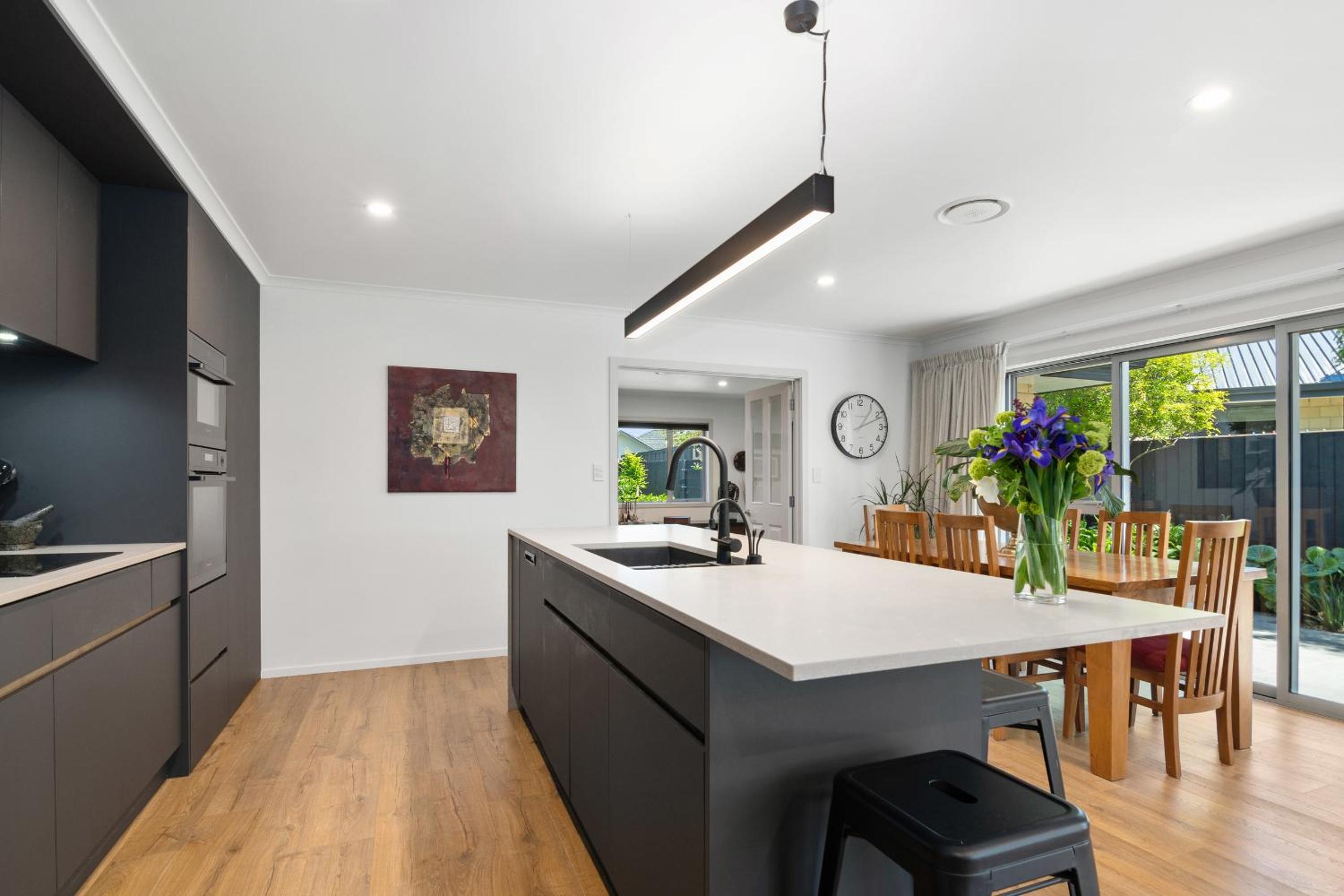 Banksia Retreat - Blenheim Holiday Home