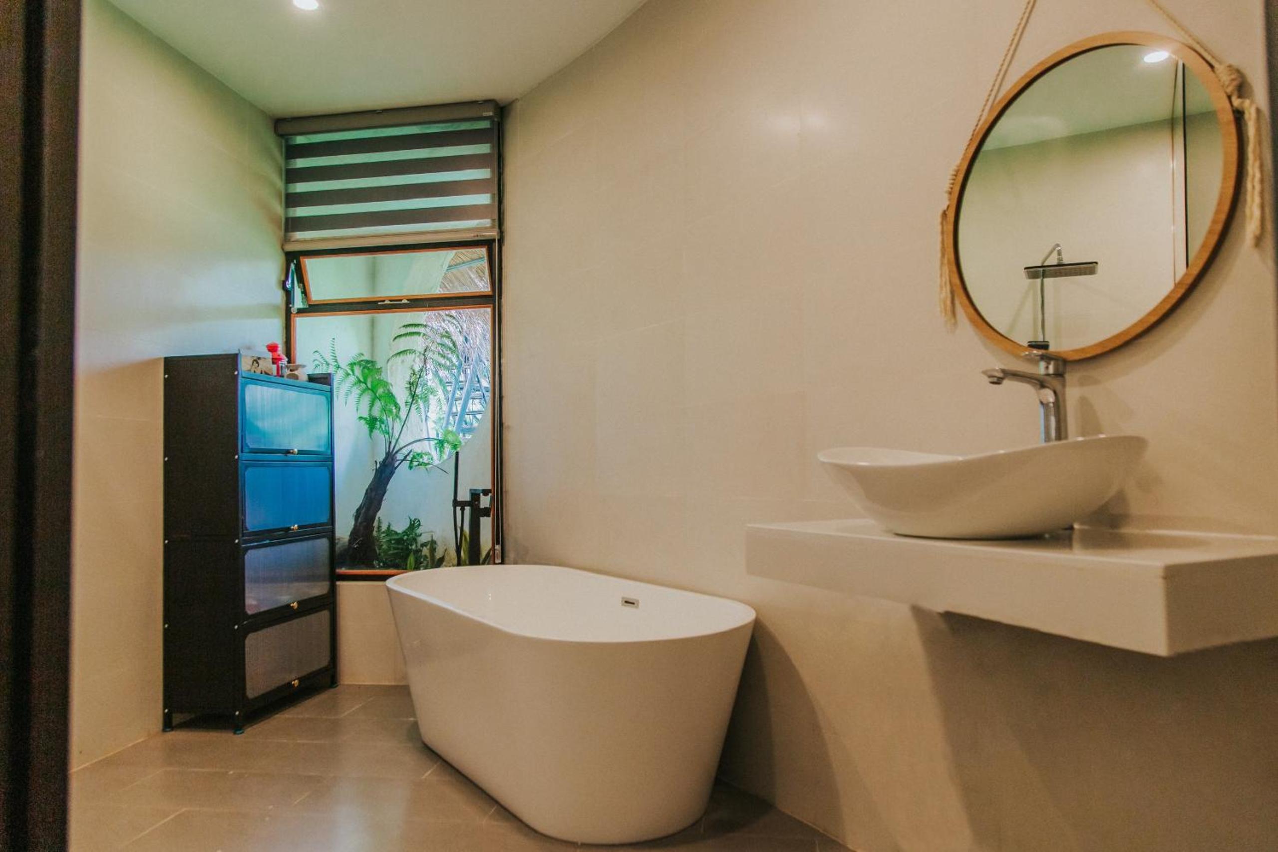 Emo Coffee Home - Venuestay view 2