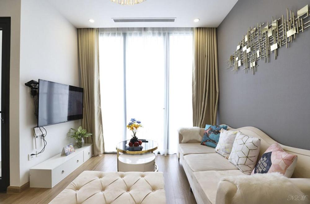 Q's home Vinhomes Skylake