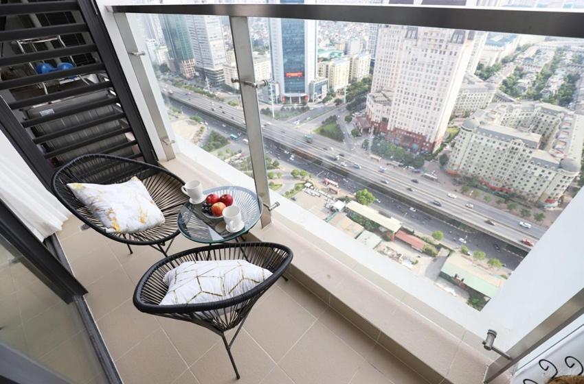 Q's home Vinhomes Skylake