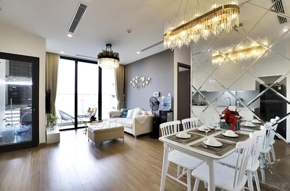 Q's home Vinhomes Skylake