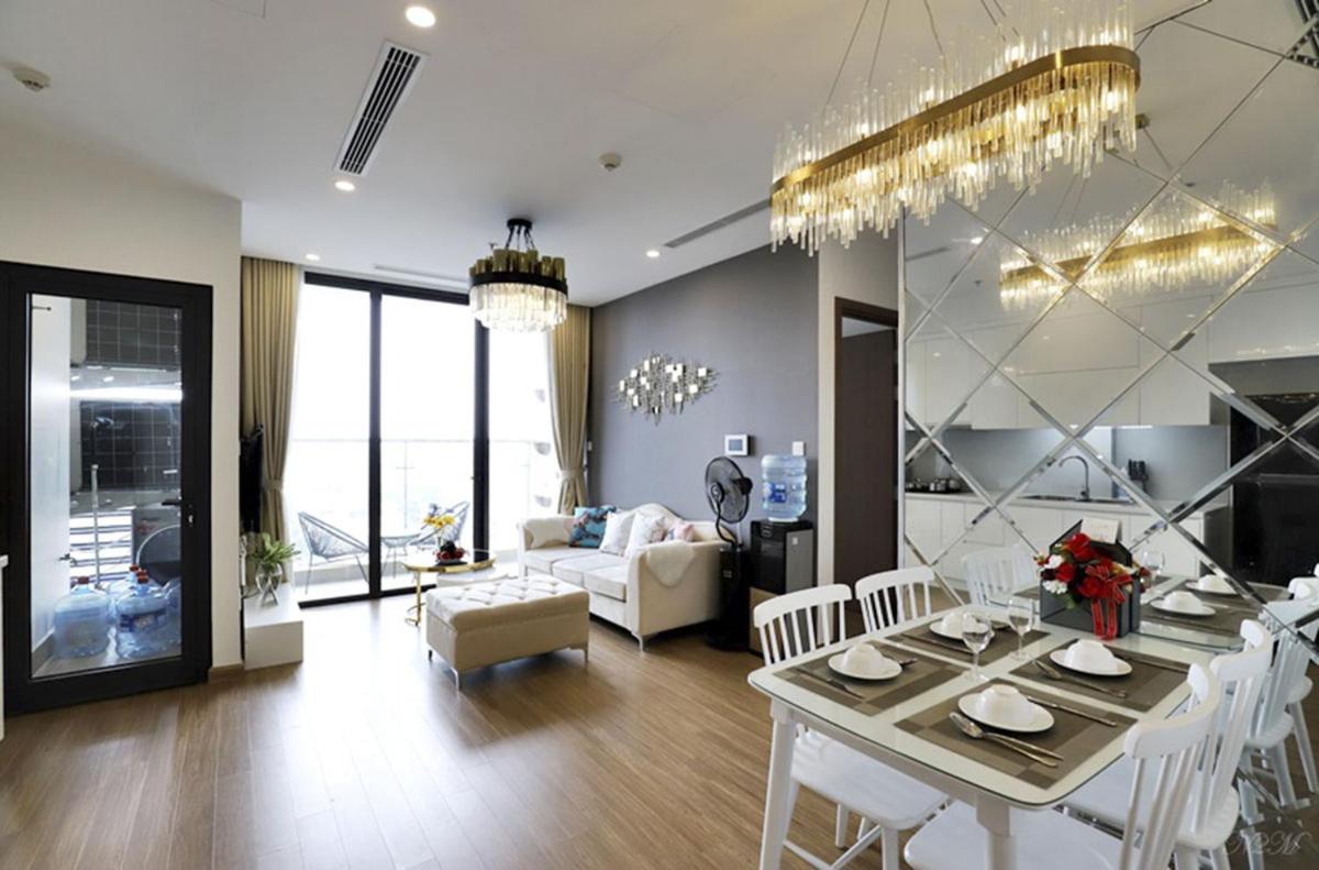 Q's home Vinhomes Skylake