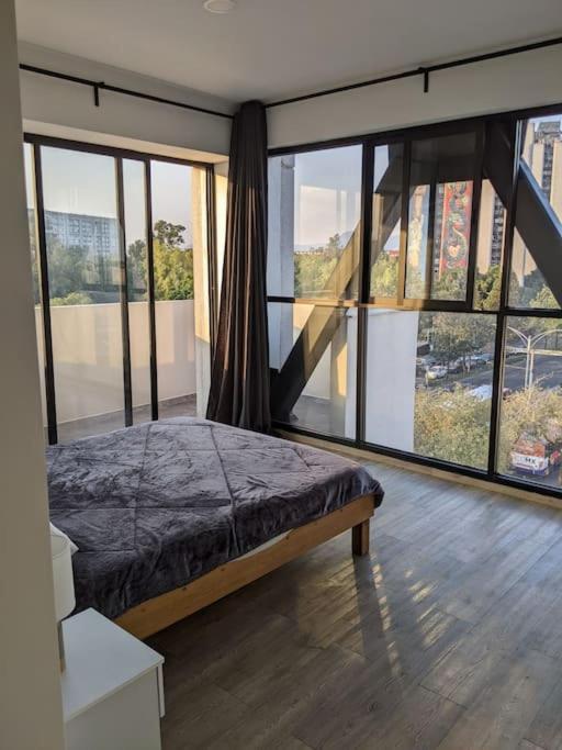 Right @Reforma - Beautiful condo with 2 balconies photo 3