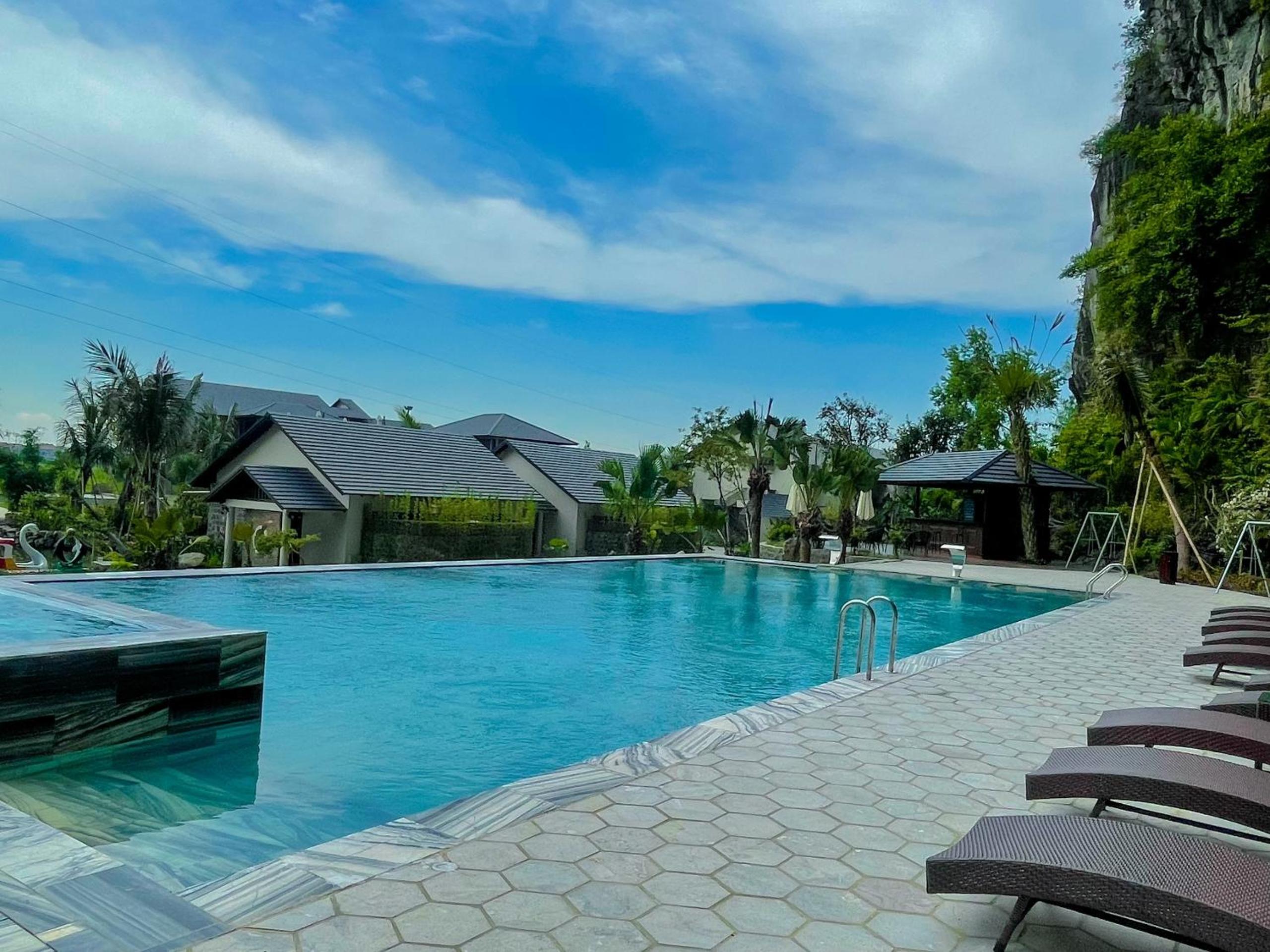 Athena Premier Resort Ninh Bình view 2