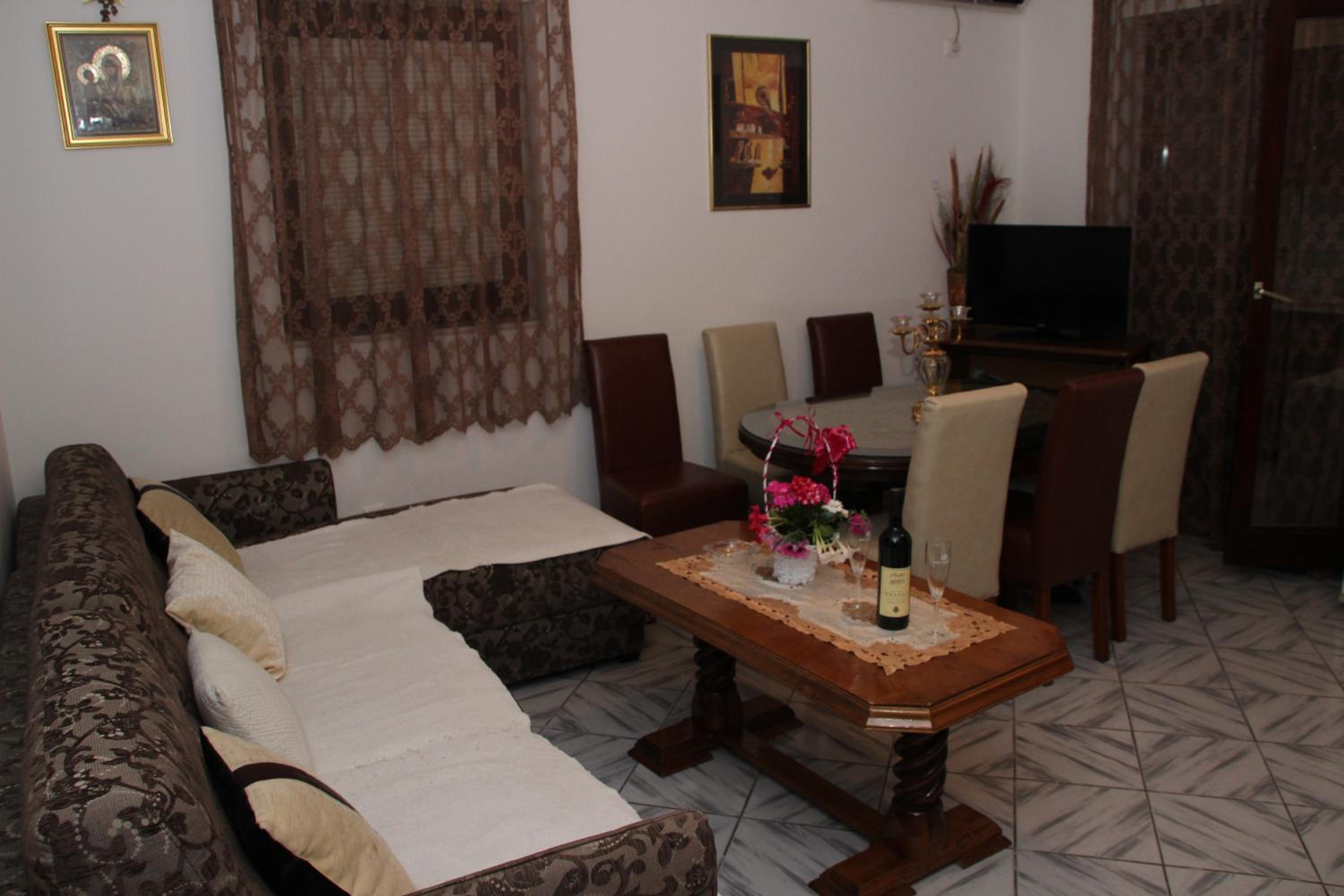 Apartment Glomazic