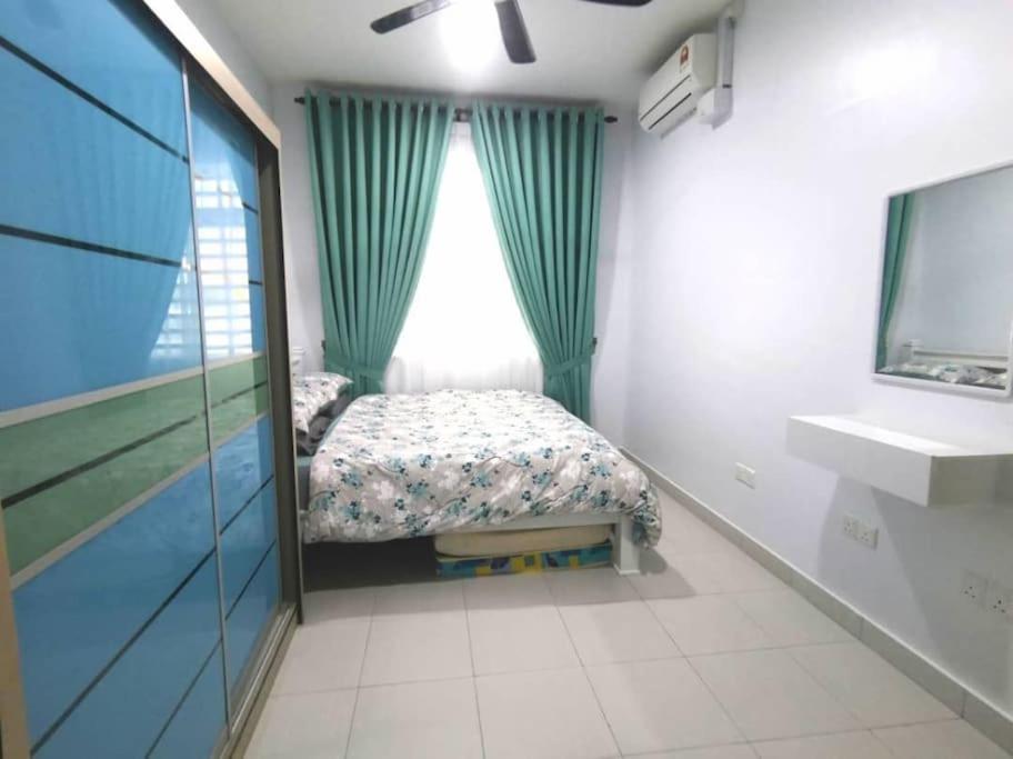 Rasyid Aideen Homestay