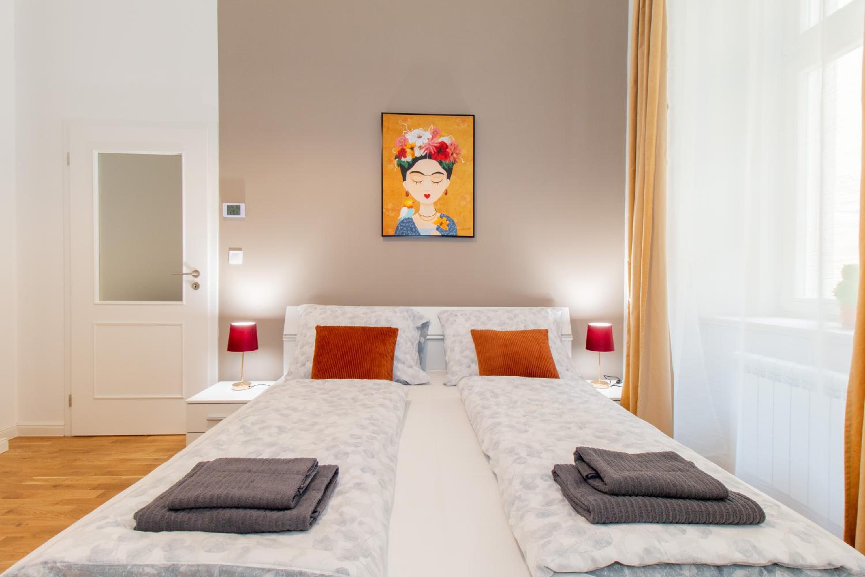 Washingtonova CR apartments