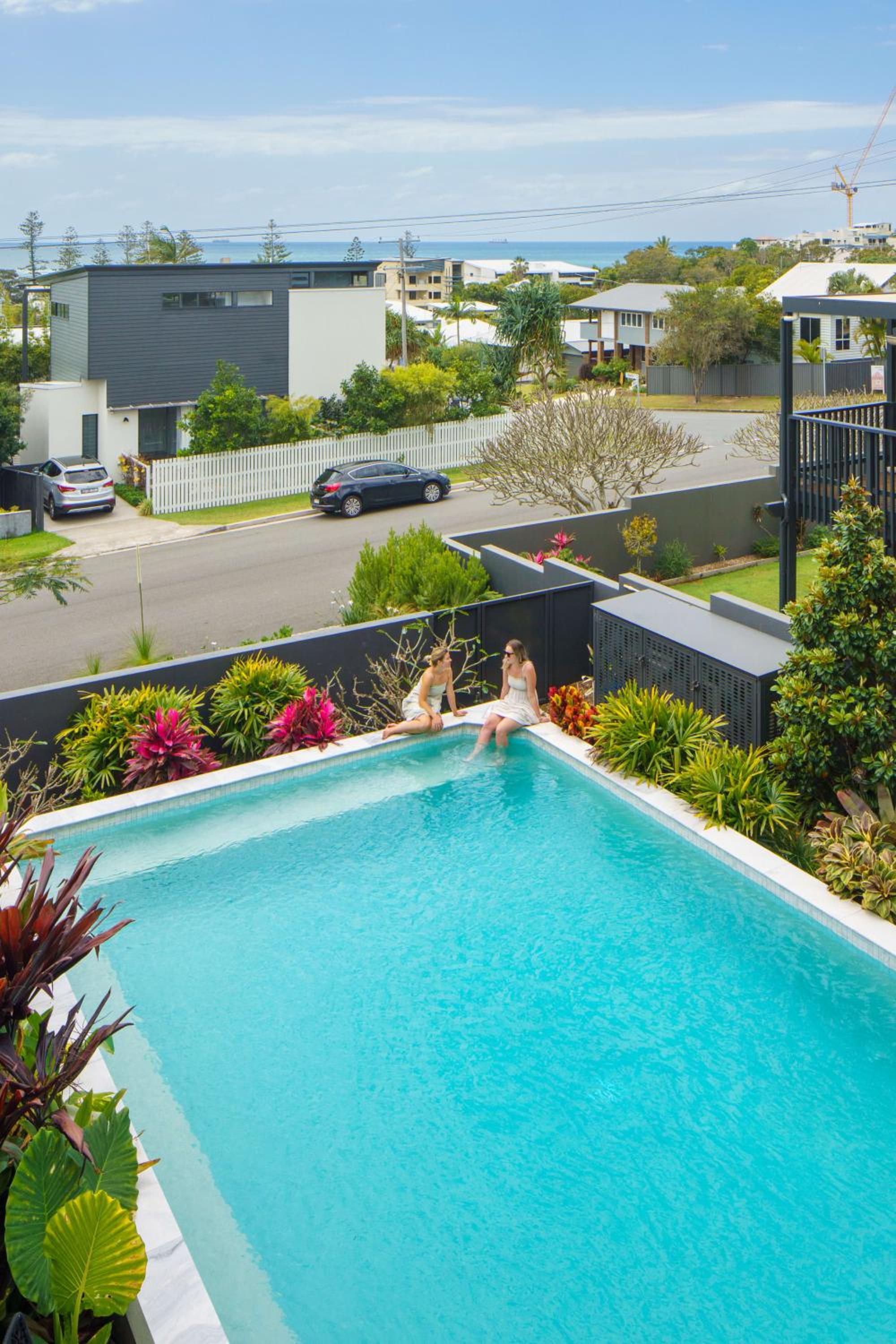 Moffat Beach Modern Oasis with Pool