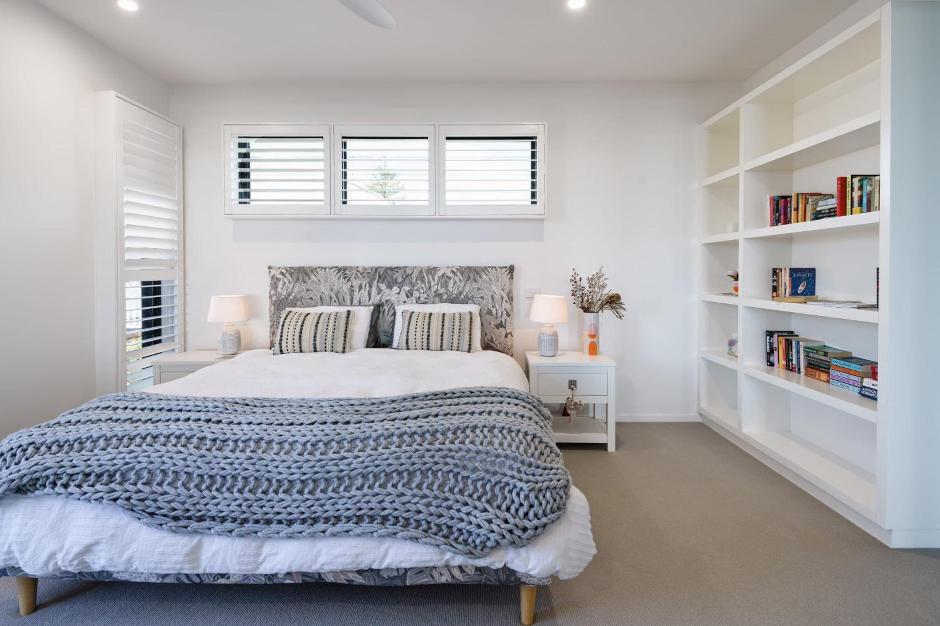 Moffat Beach Modern Oasis with Pool