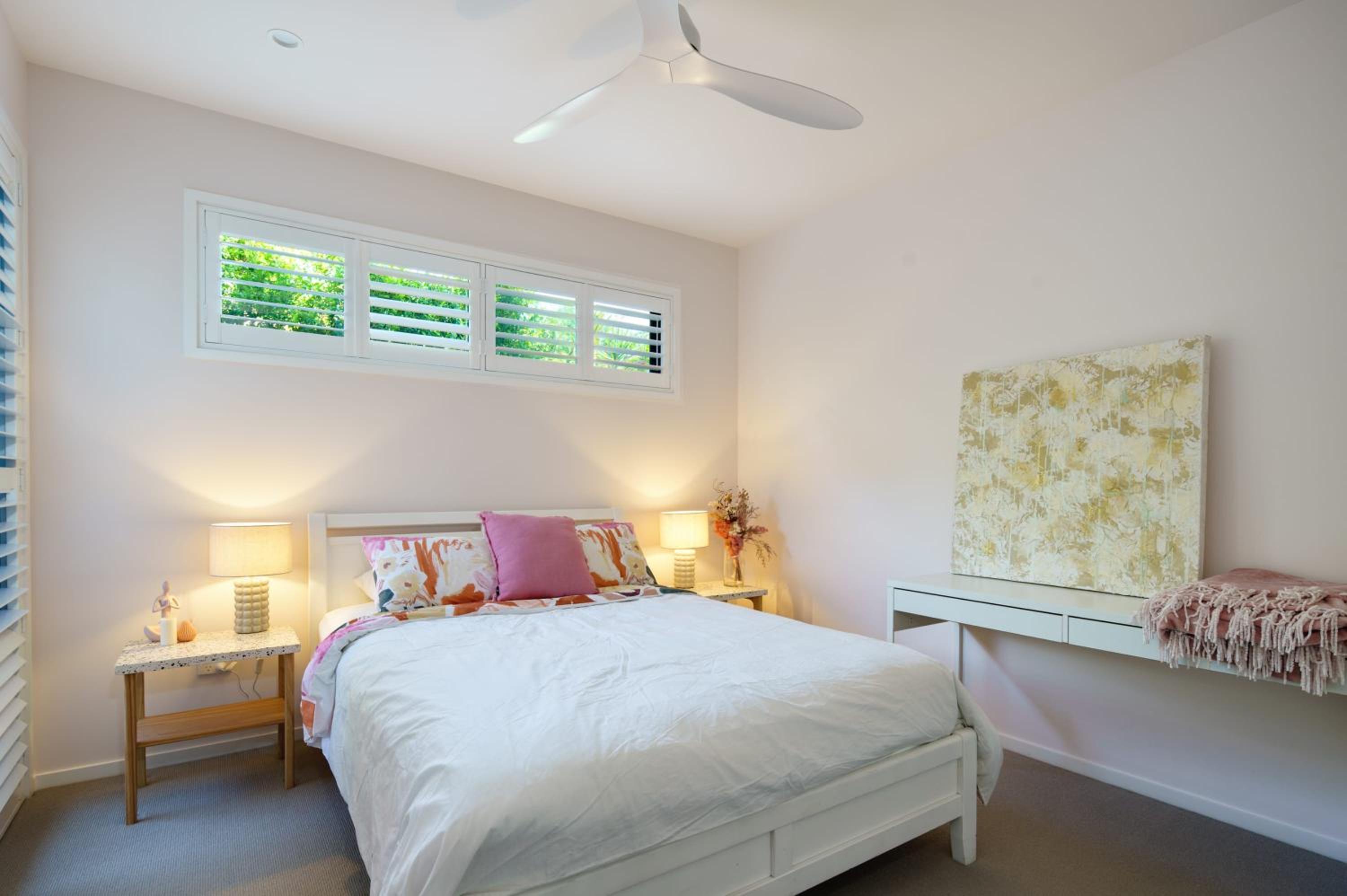 Moffat Beach Modern Oasis with Pool