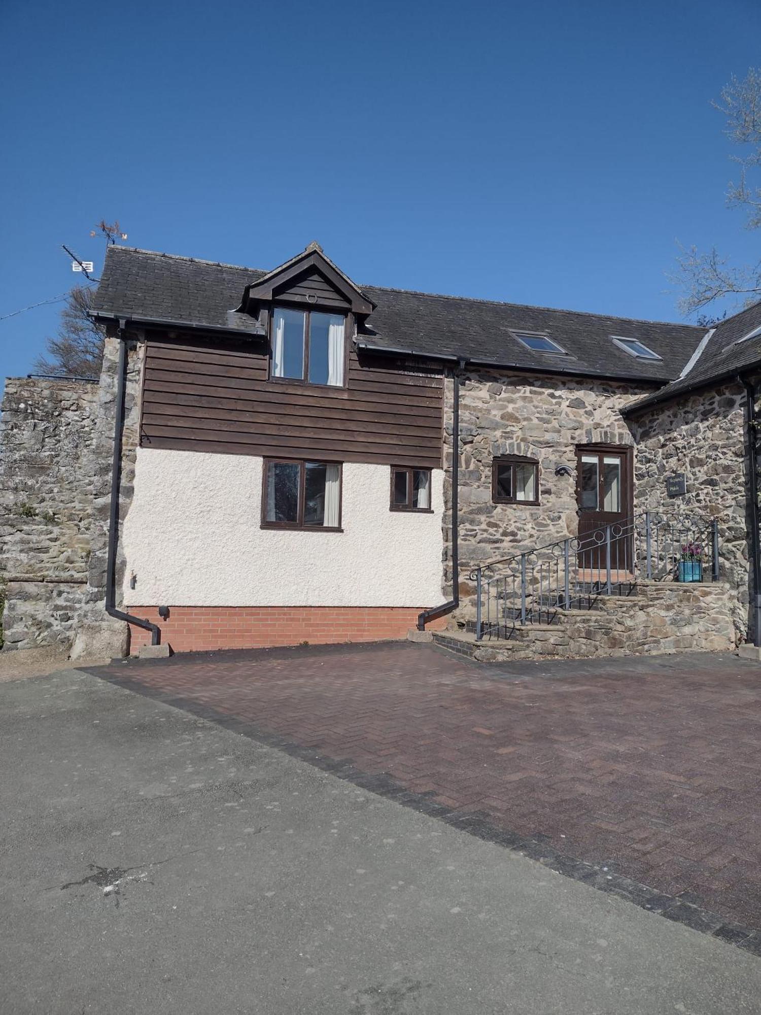 Hotel Shepherds Watch Cottage - 5 Cyfie Farm With Private Hot Tub