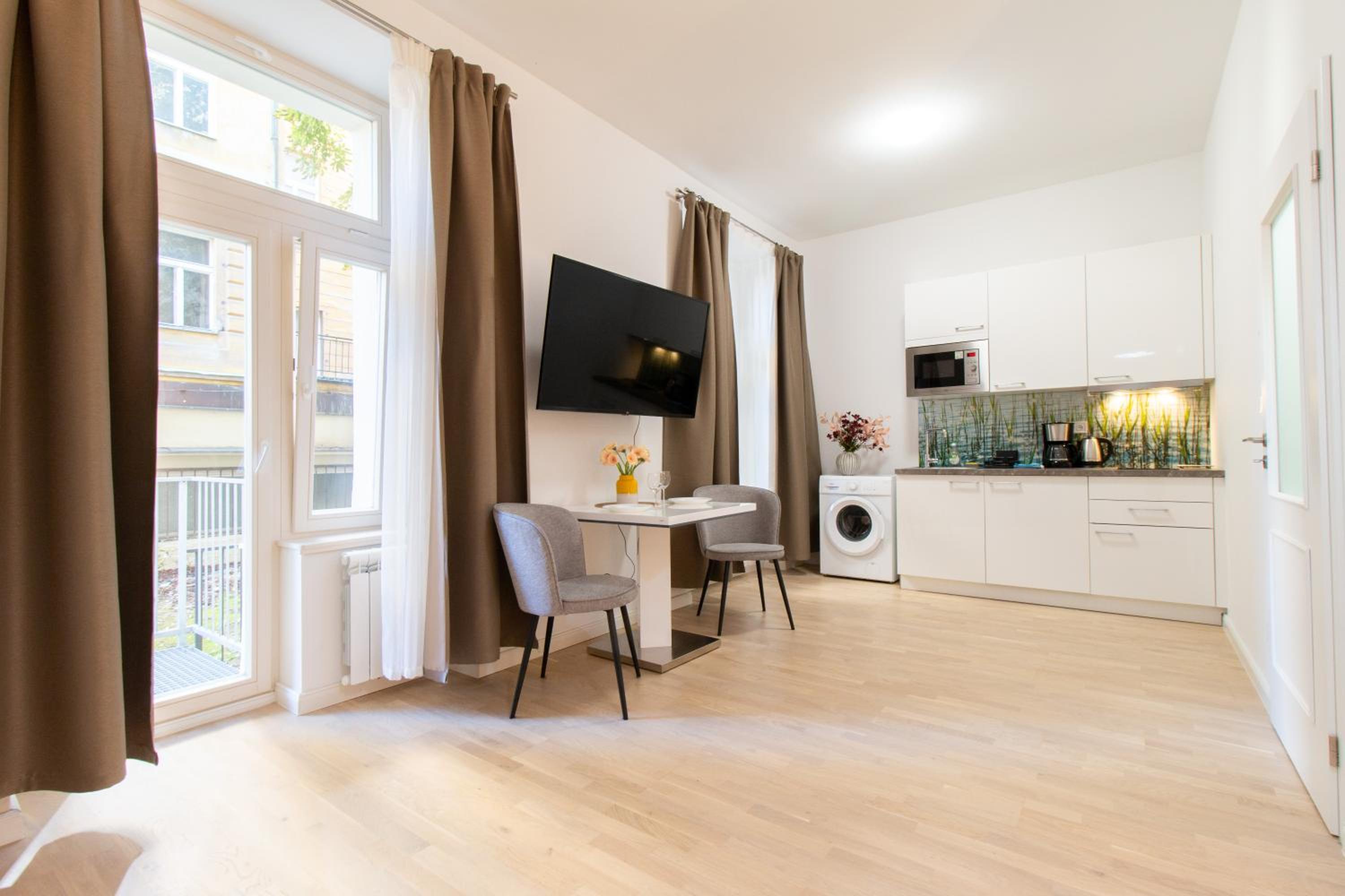 Washingtonova CR apartments