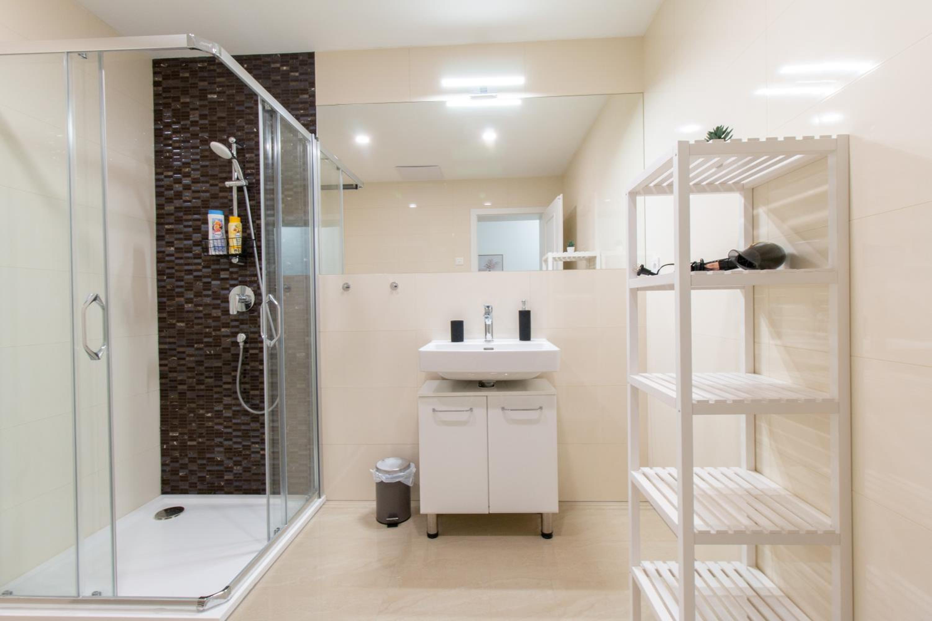 Washingtonova CR apartments